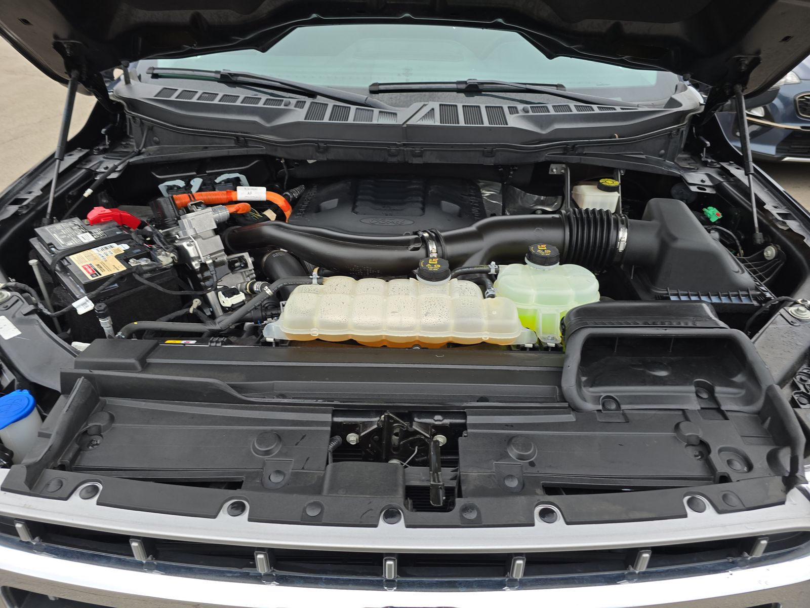 2023 Ford F-150 Hybrid Lariat AWD