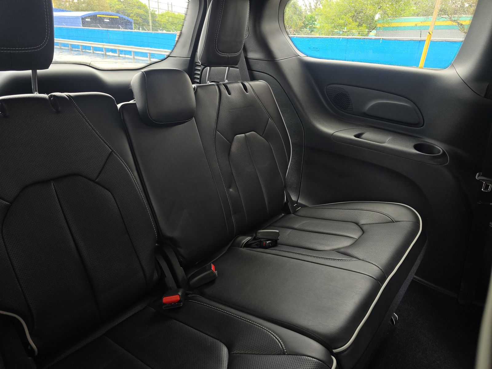 2026 Chrysler Pacifica Limited FWD