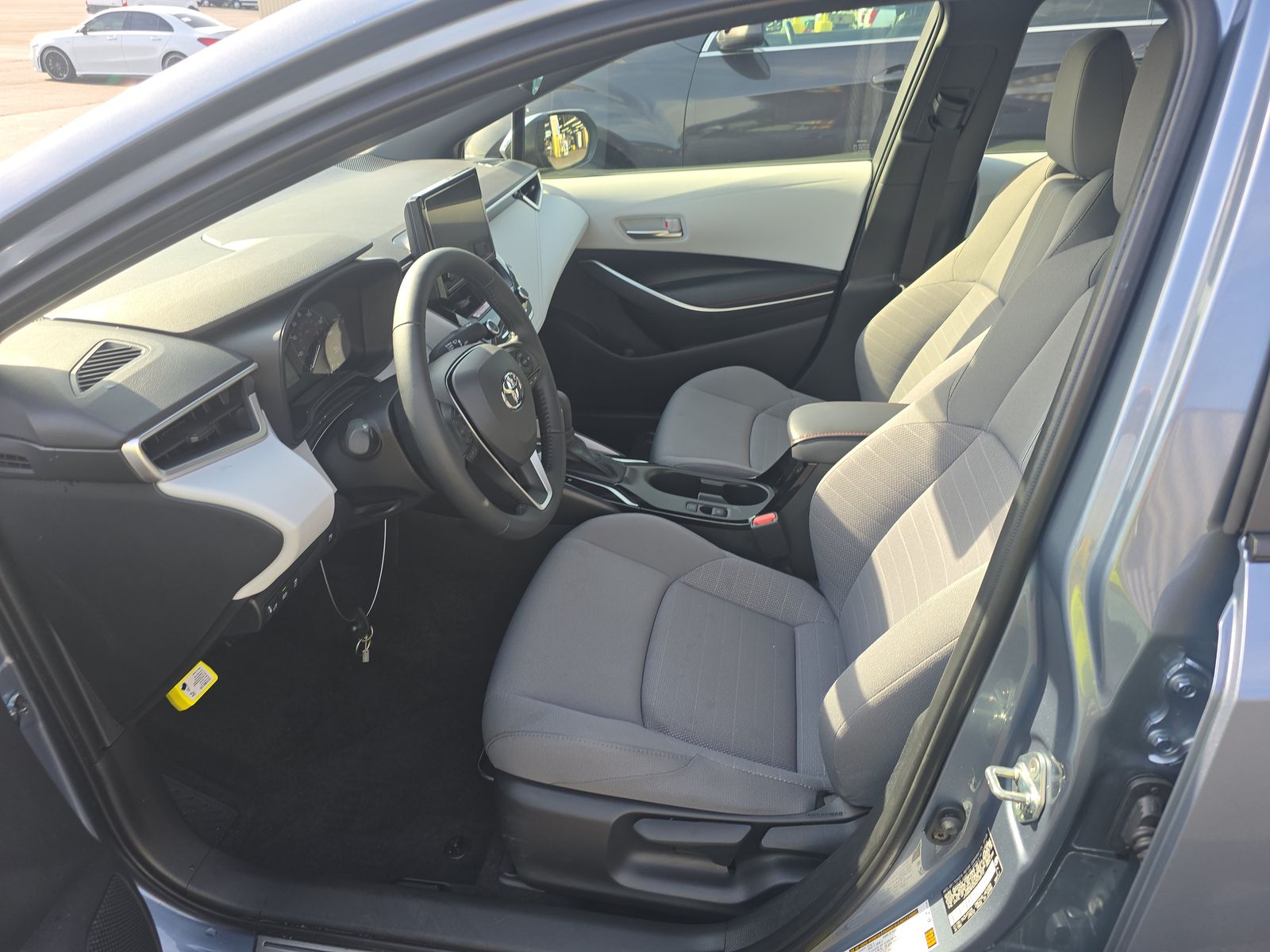 2025 Toyota Corolla Hybrid SE FWD