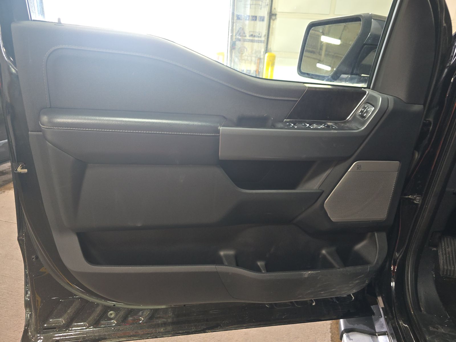 2023 Ford F-150 Lariat AWD