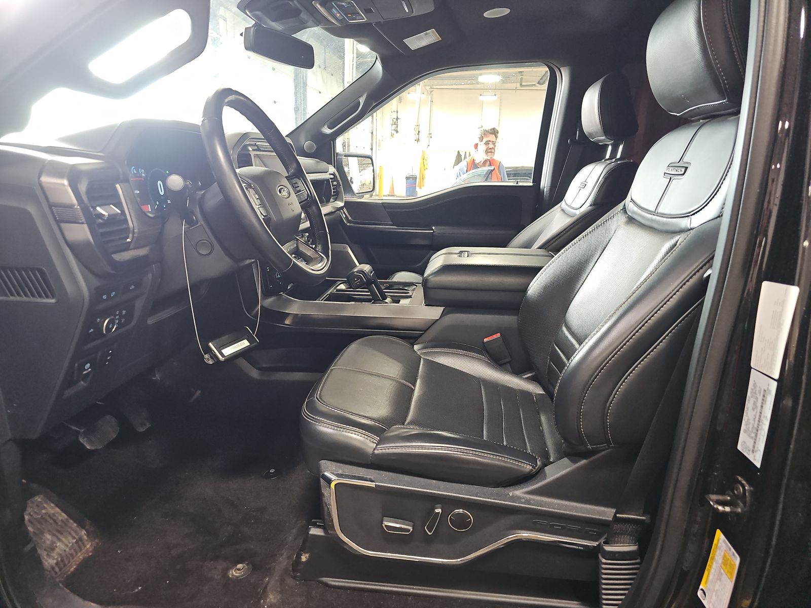 2022 Ford F-150 Platinum AWD