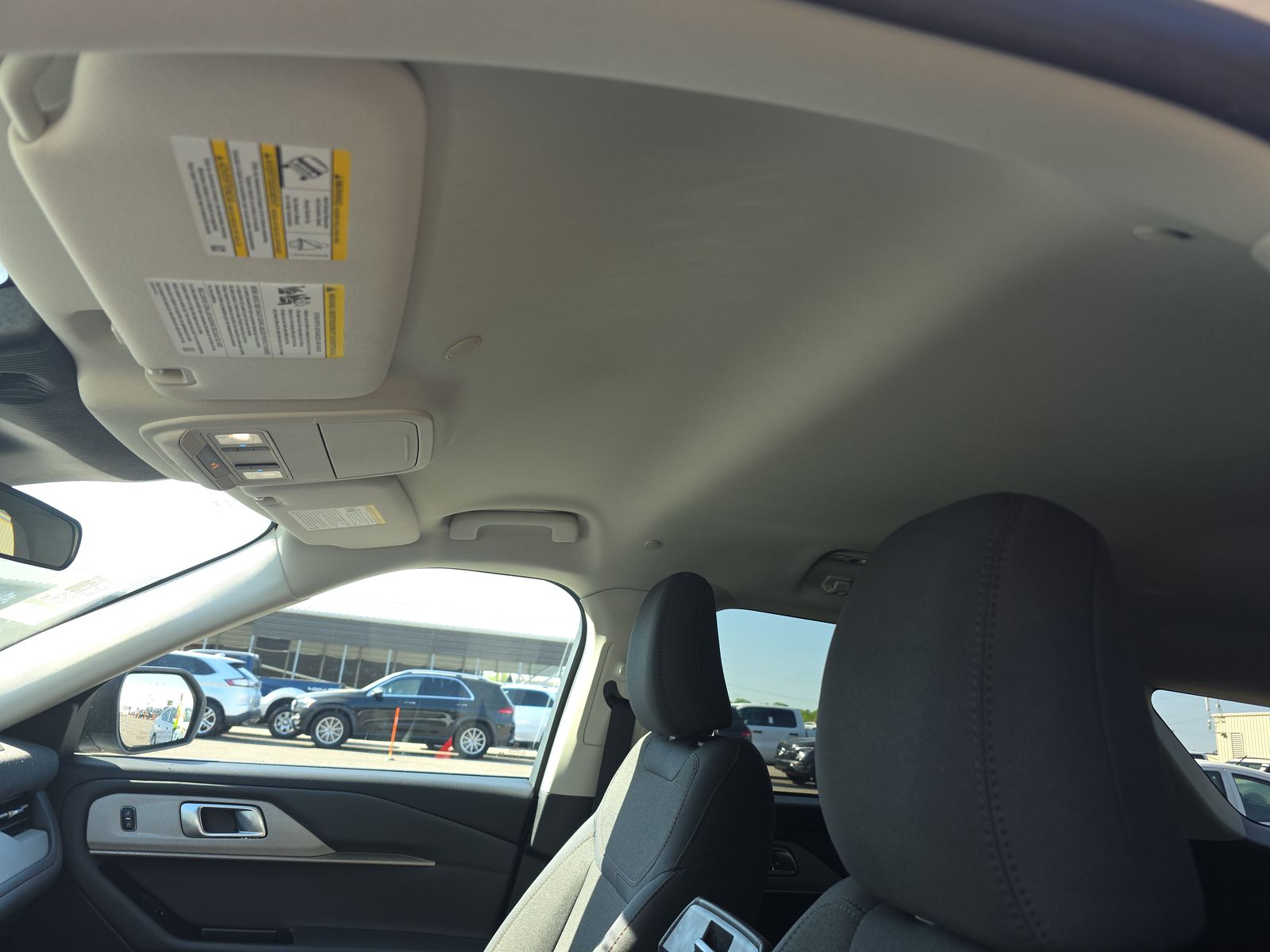 2025 Ford Explorer Active RWD