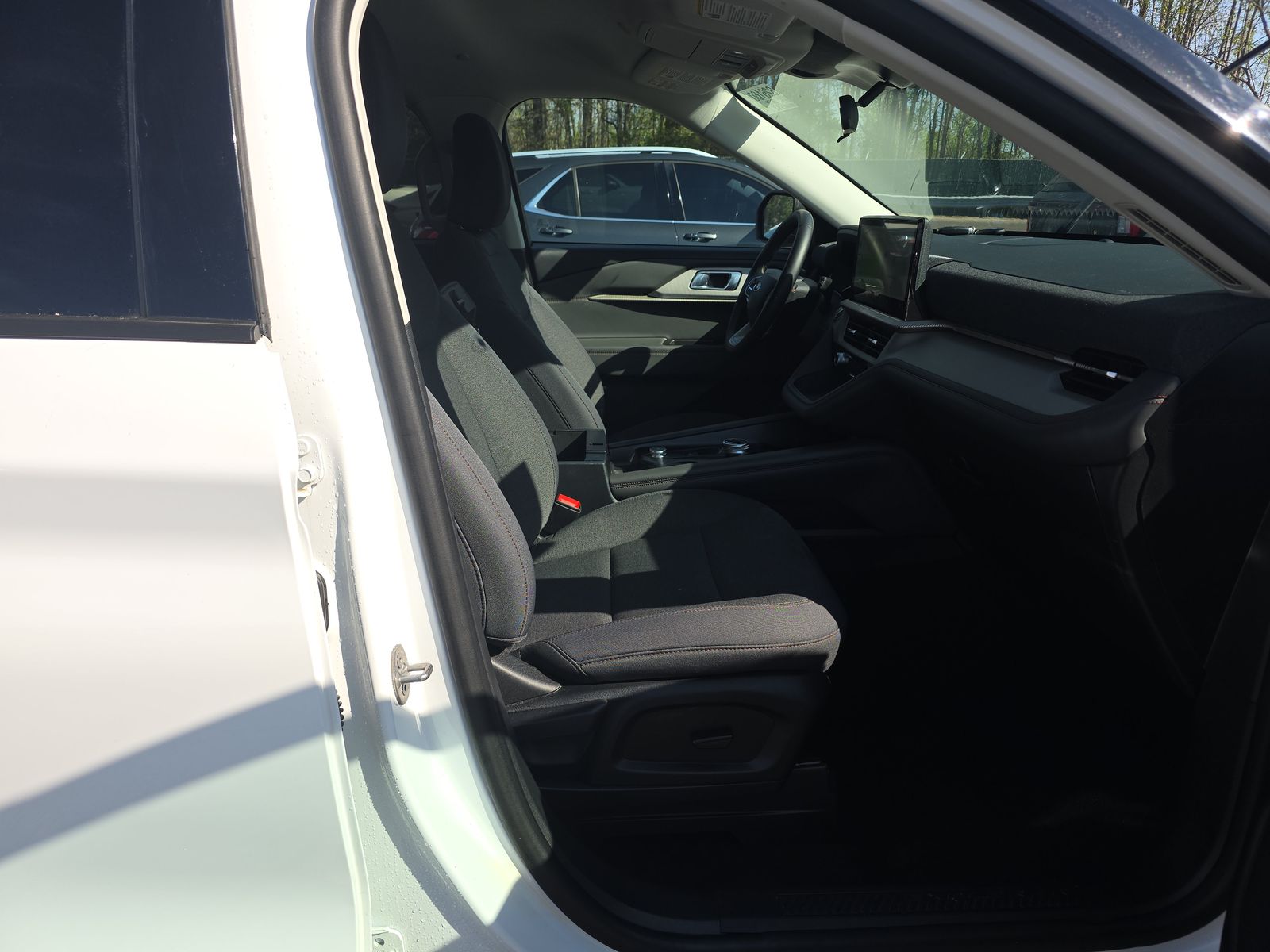 2025 Ford Explorer Active RWD