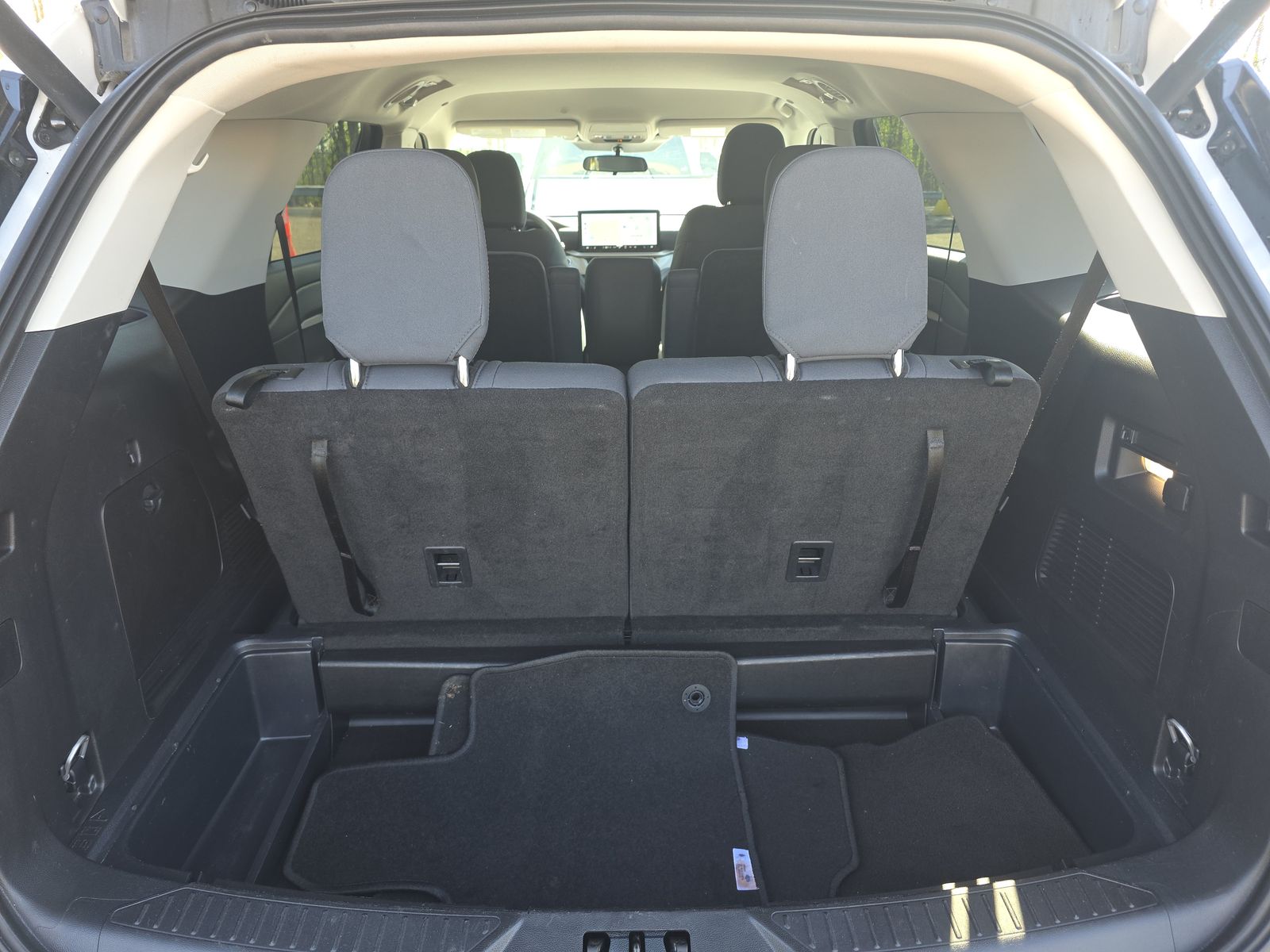 2025 Ford Explorer Active RWD