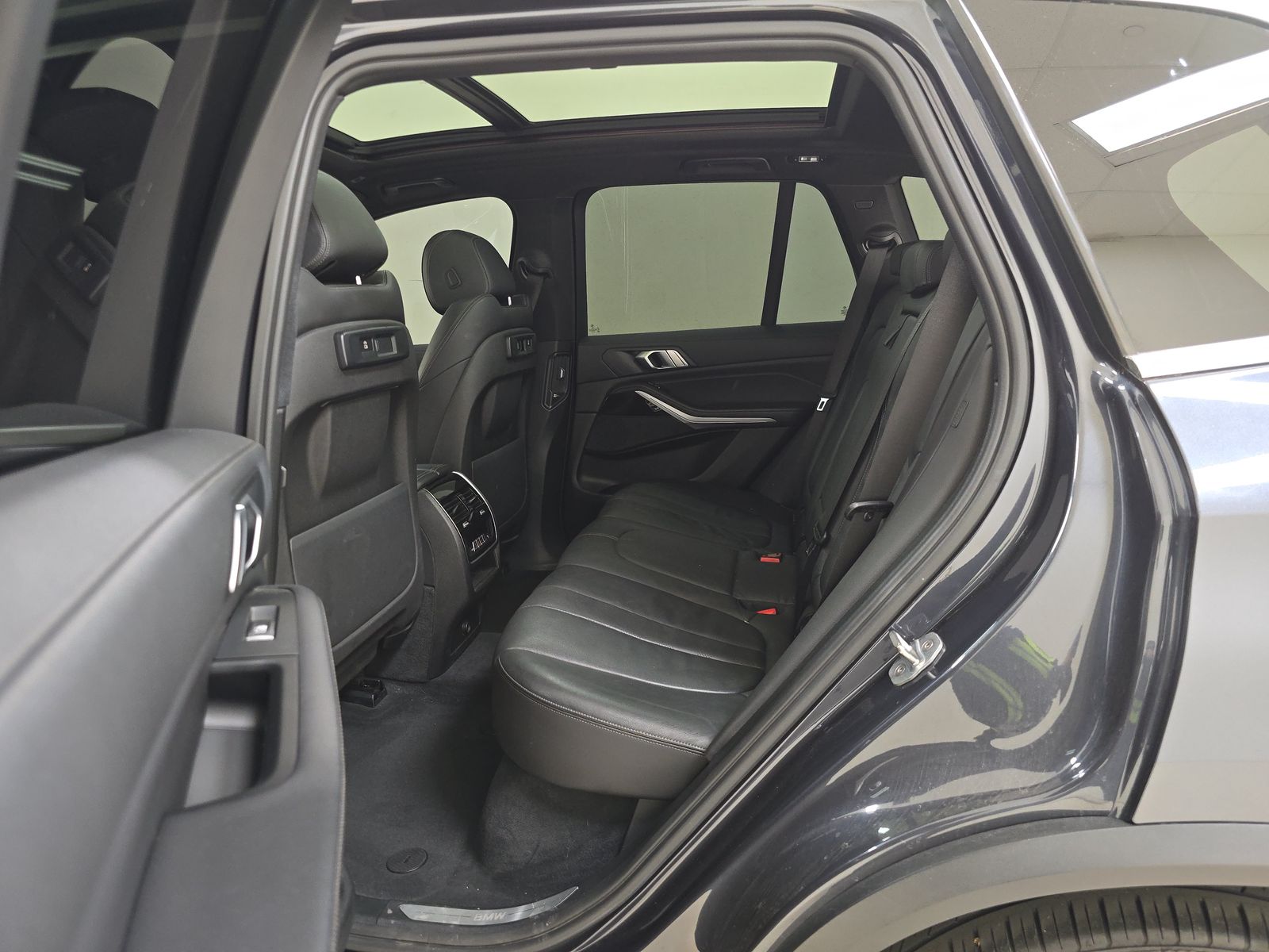 2020 BMW X5 sDrive40i RWD
