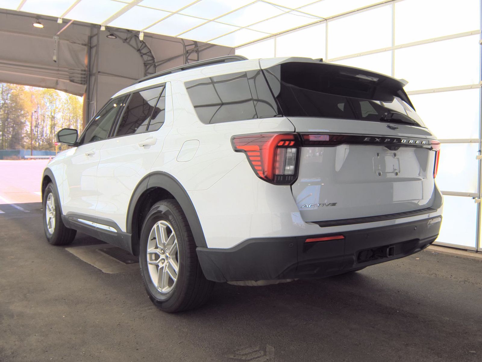 2025 Ford Explorer Active RWD