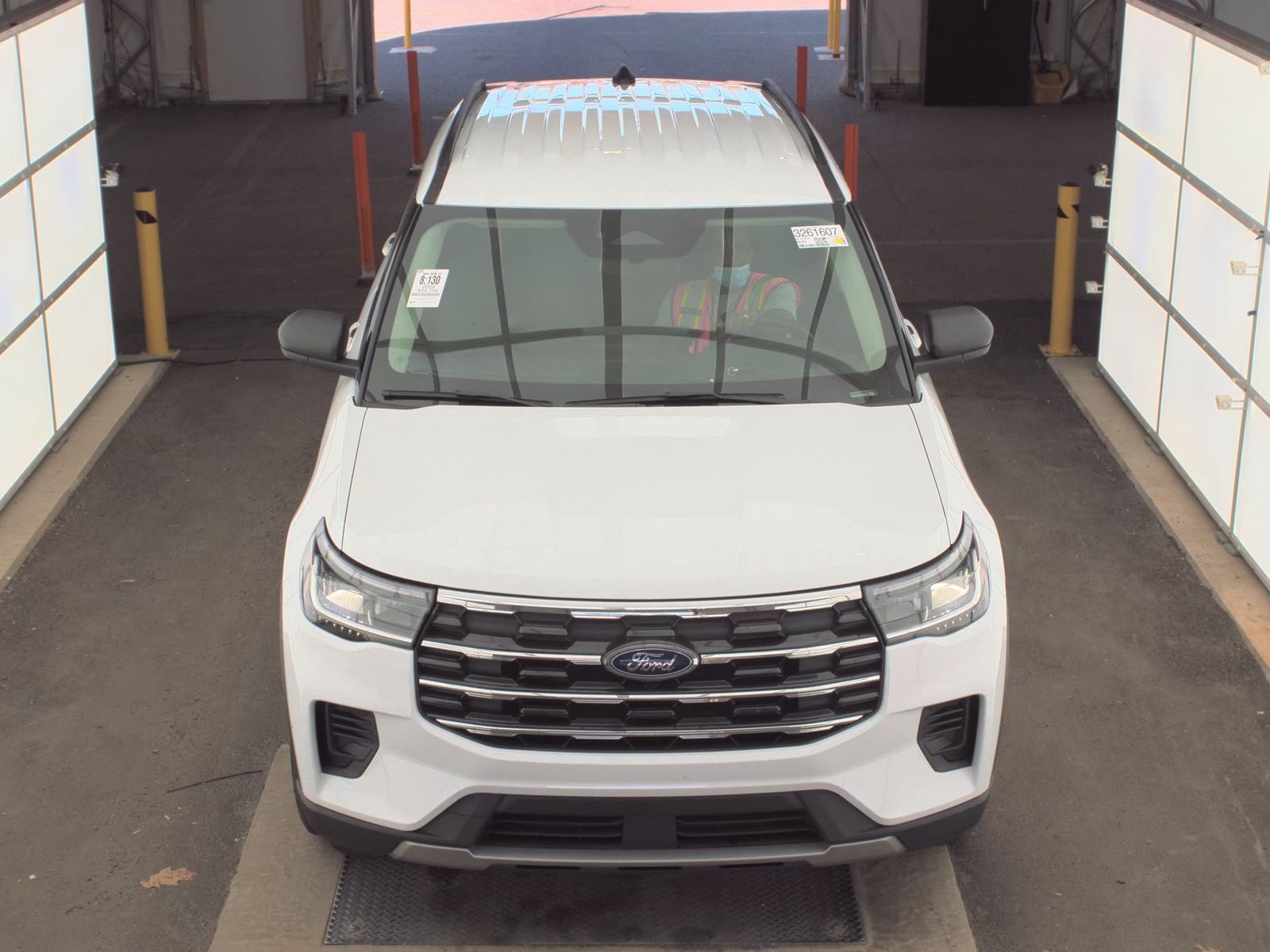 2025 Ford Explorer Active RWD