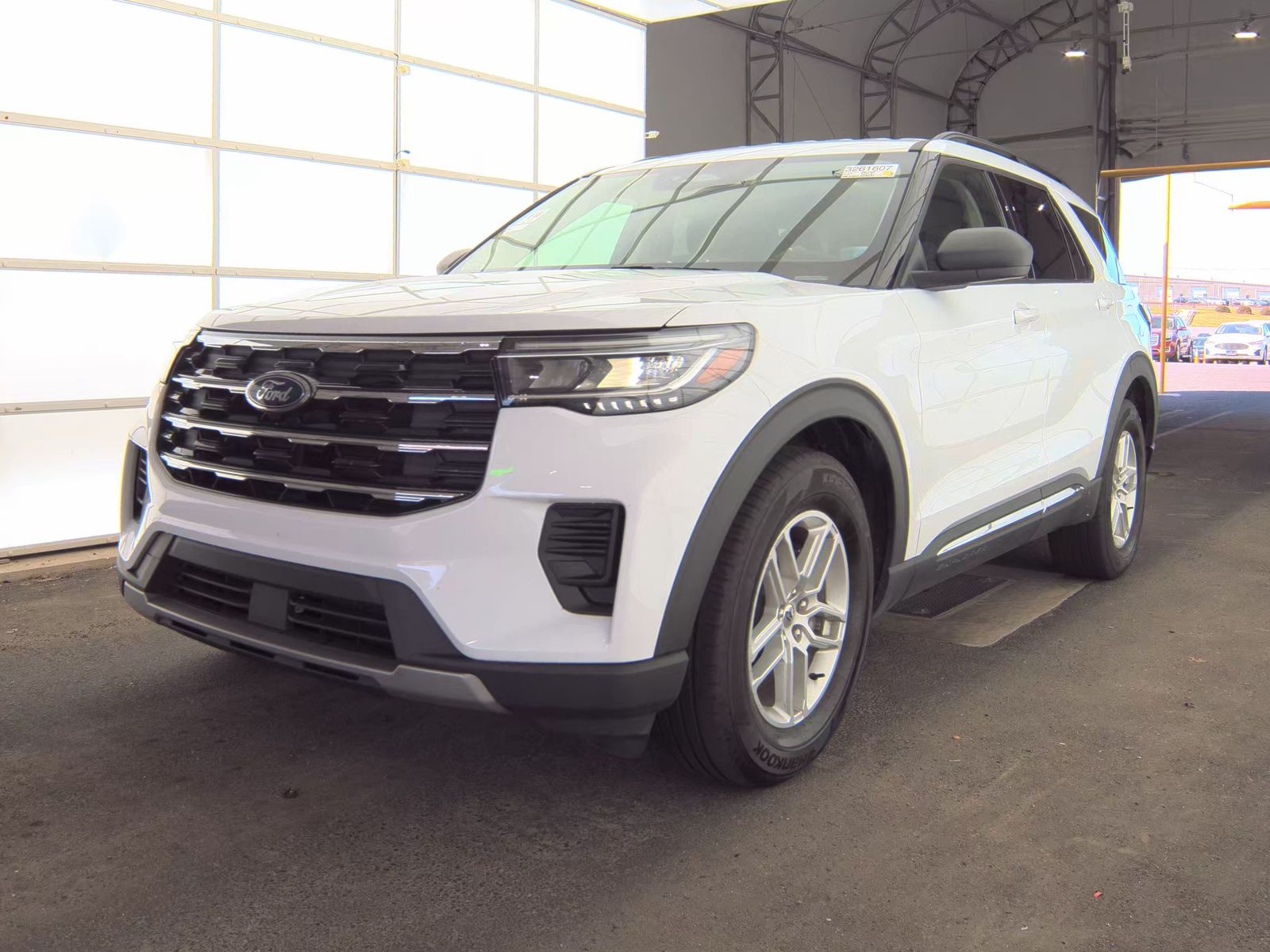 2025 Ford Explorer Active RWD