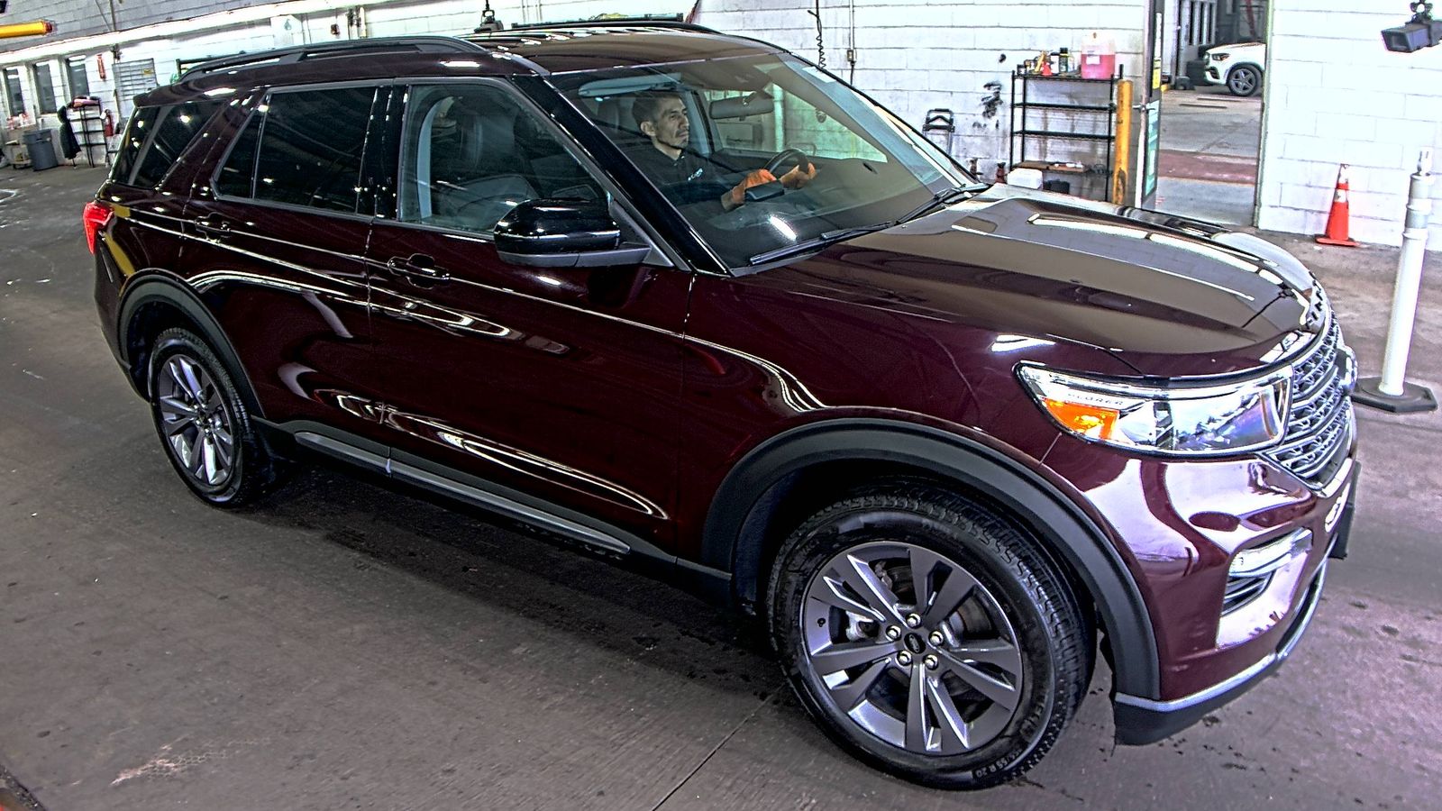 2023 Ford Explorer XLT AWD