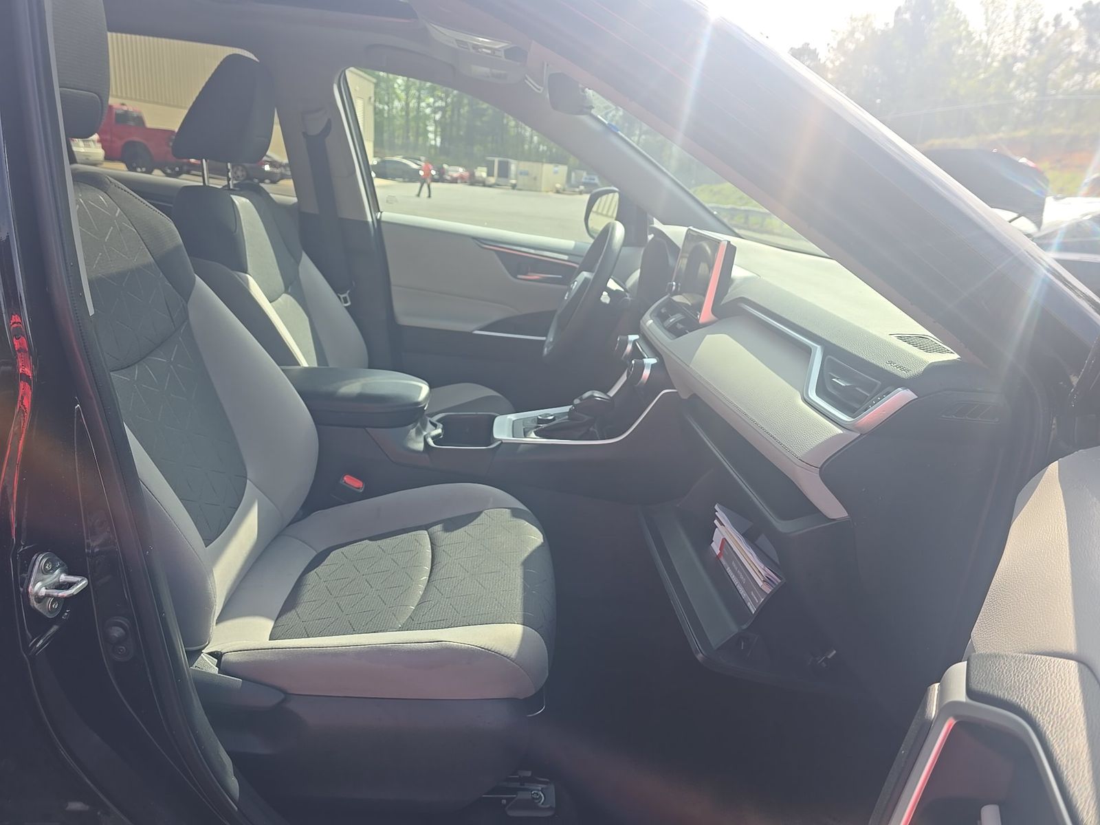 2024 Toyota RAV4 Hybrid XLE AWD