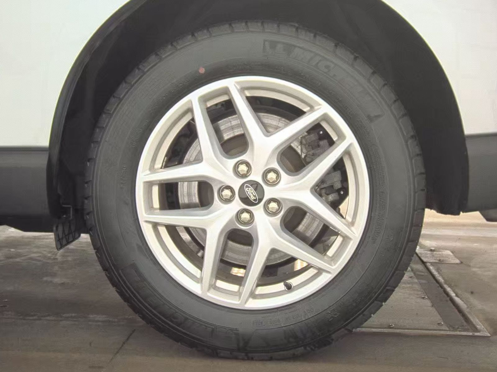 2024 Ford Edge SEL AWD