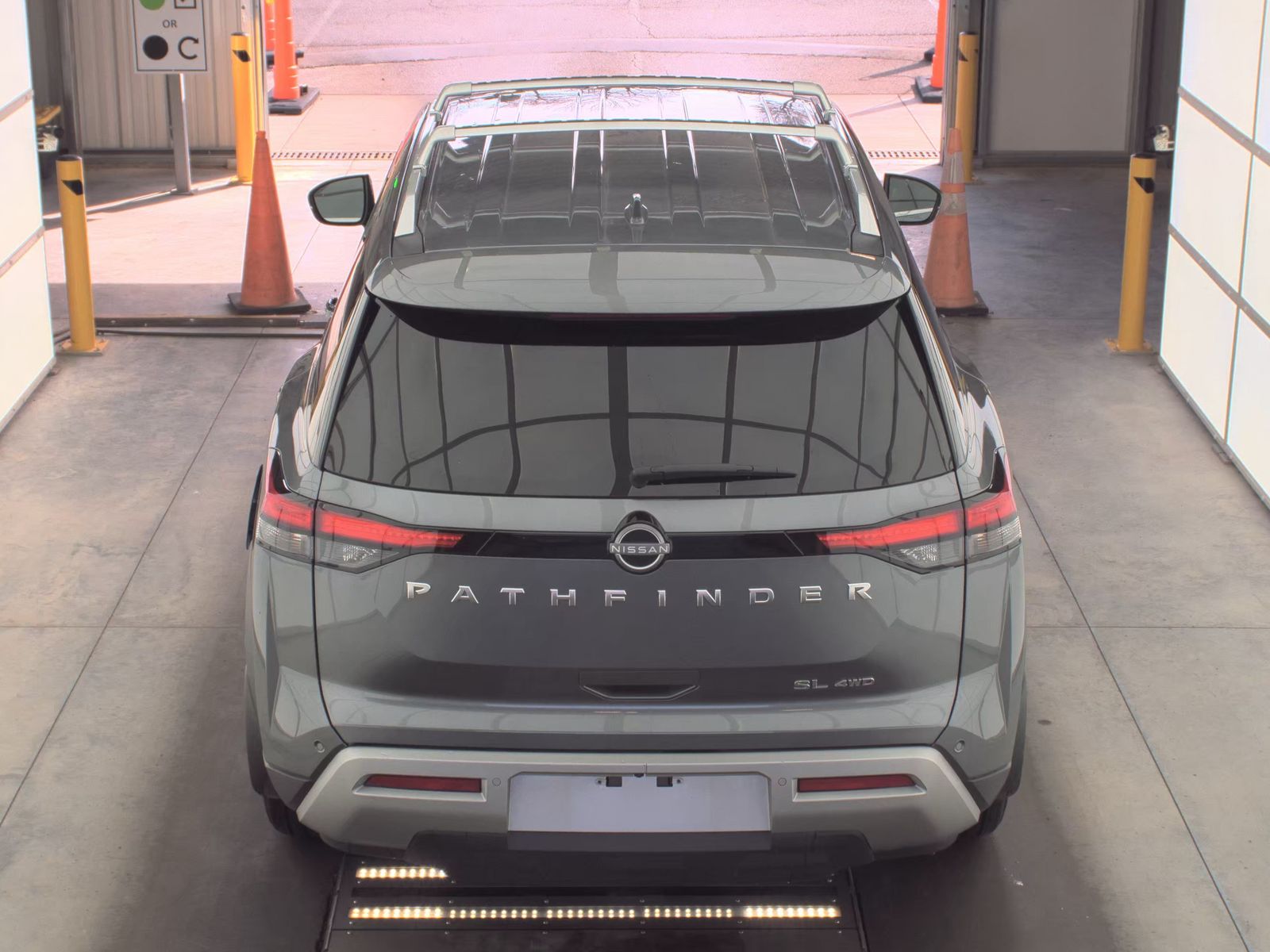 2025 Nissan Pathfinder SL AWD