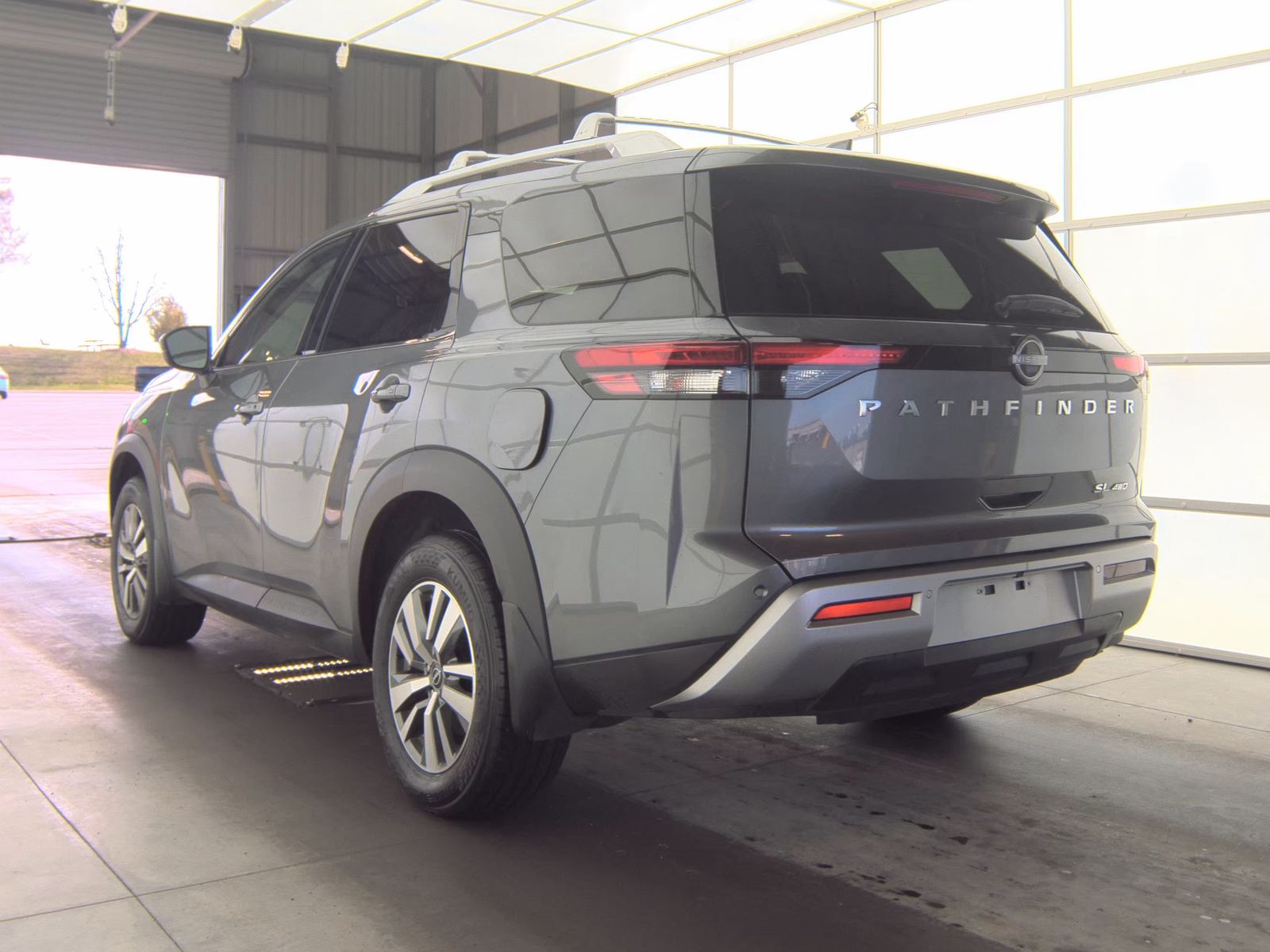 2025 Nissan Pathfinder SL AWD