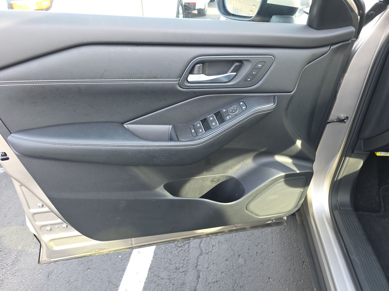 2025 Nissan Rogue SL AWD