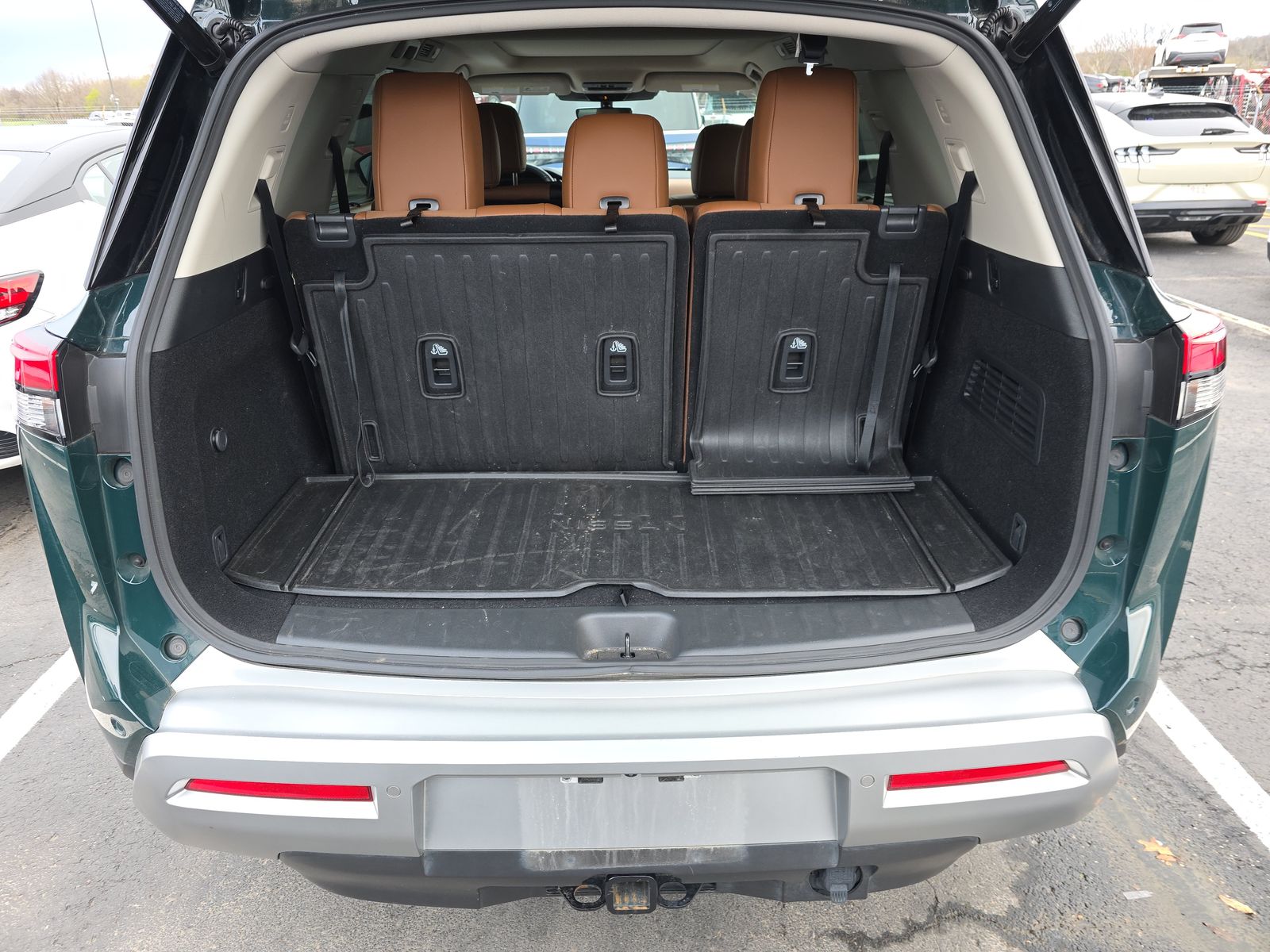 2025 Nissan Pathfinder Platinum AWD