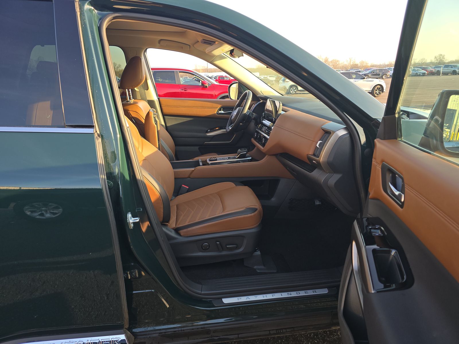 2025 Nissan Pathfinder Platinum AWD