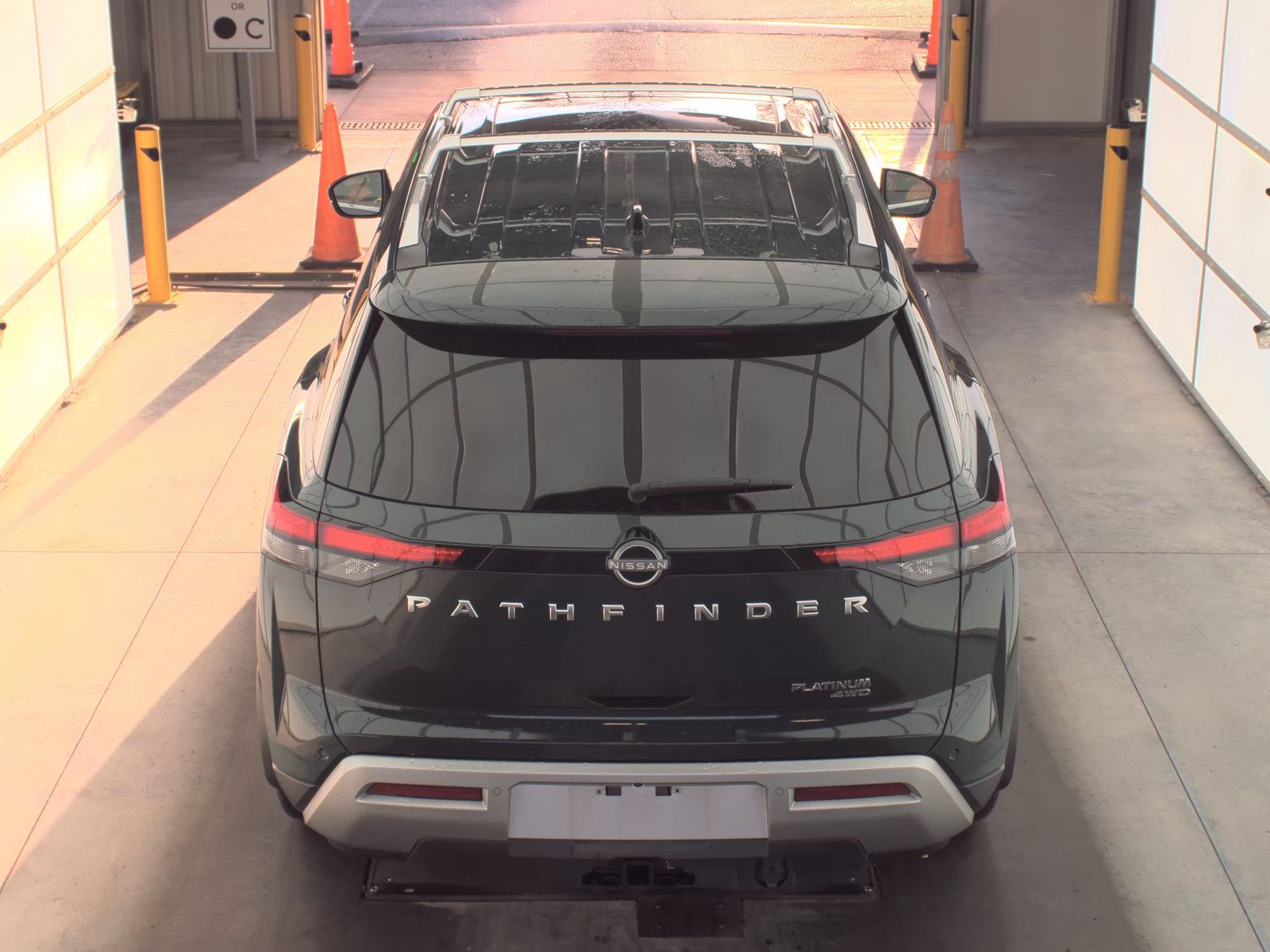 2025 Nissan Pathfinder Platinum AWD