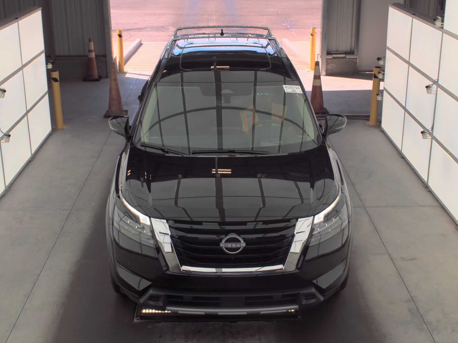 2025 Nissan Pathfinder Platinum FWD