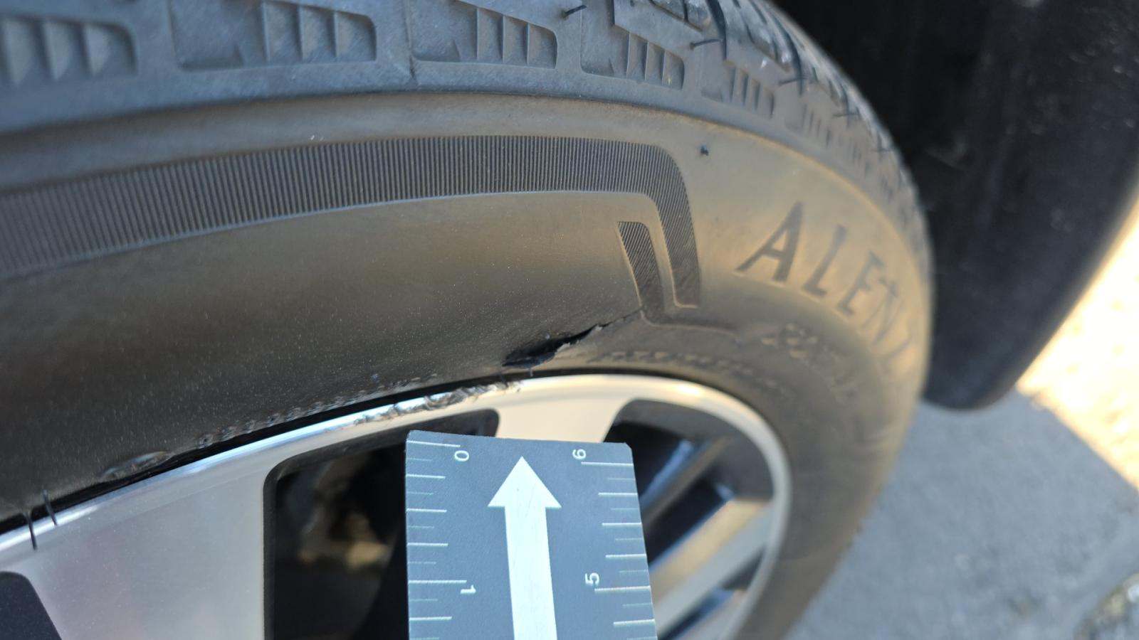 2025 Nissan Pathfinder Platinum FWD