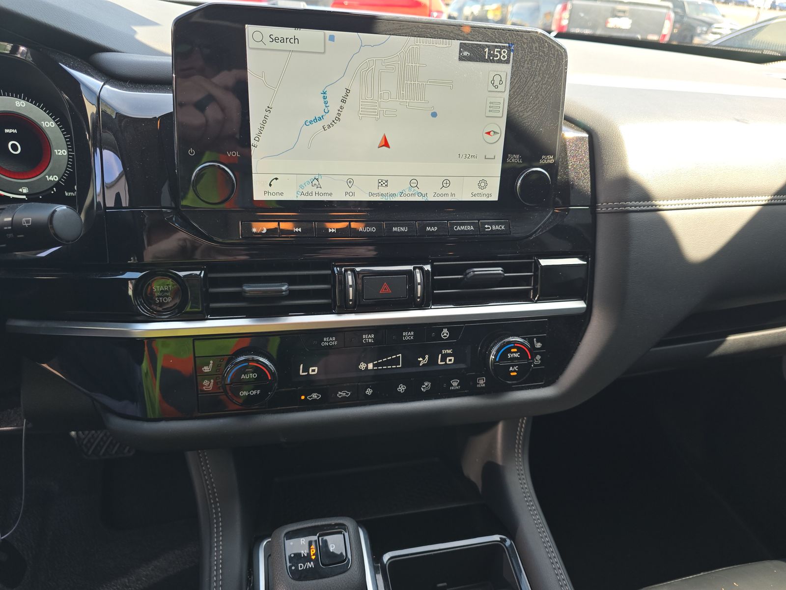 2025 Nissan Pathfinder Platinum FWD