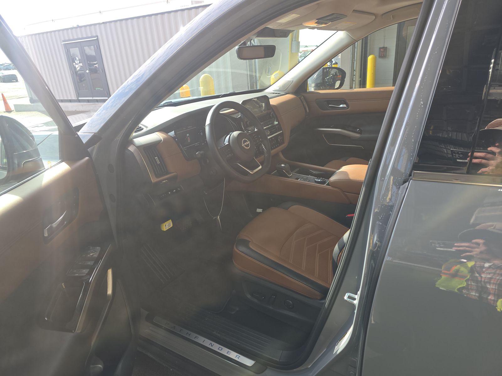 2025 Nissan Pathfinder Platinum AWD