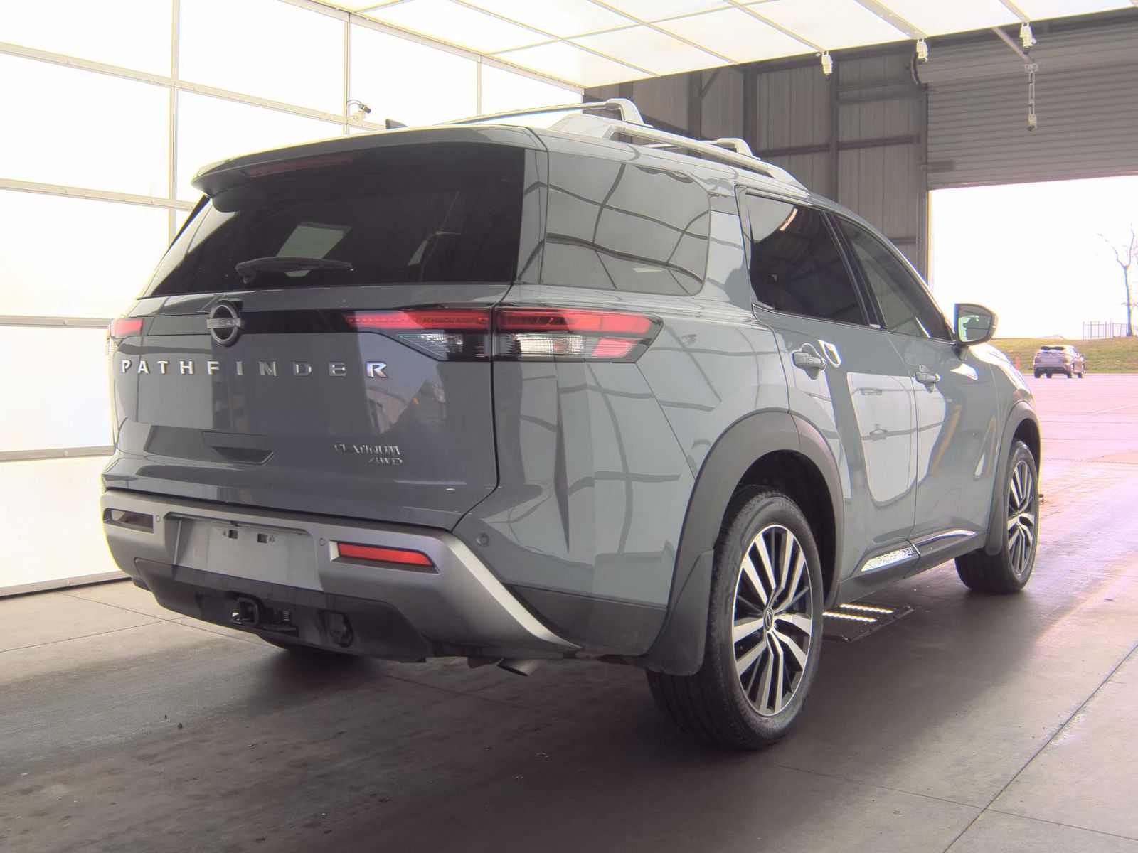 2025 Nissan Pathfinder Platinum AWD