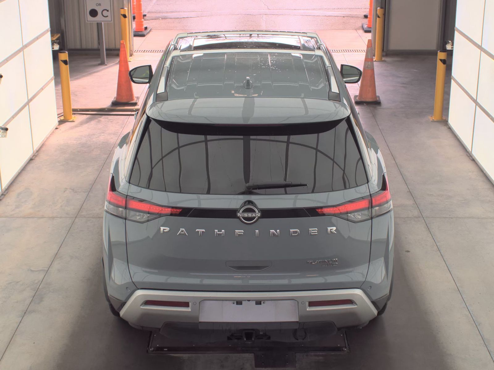 2025 Nissan Pathfinder Platinum AWD