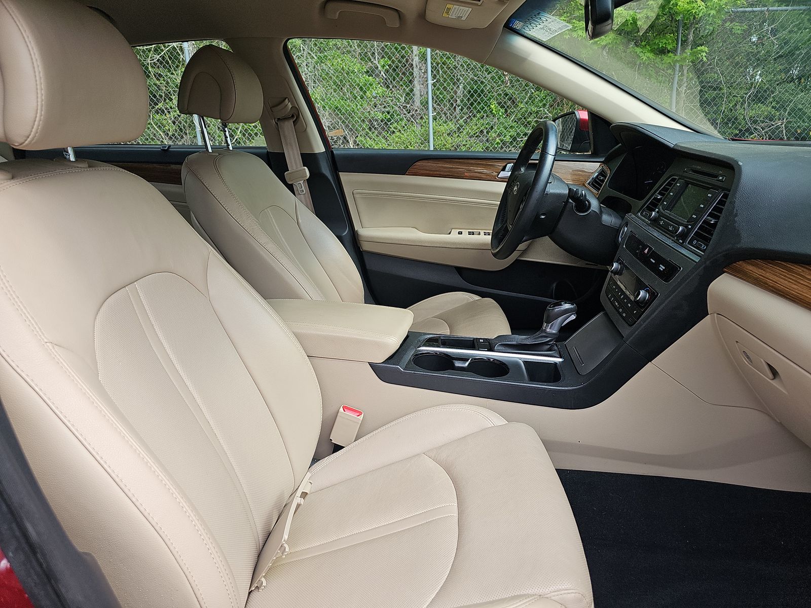 HYUNDAI 2.4L LTD - 9