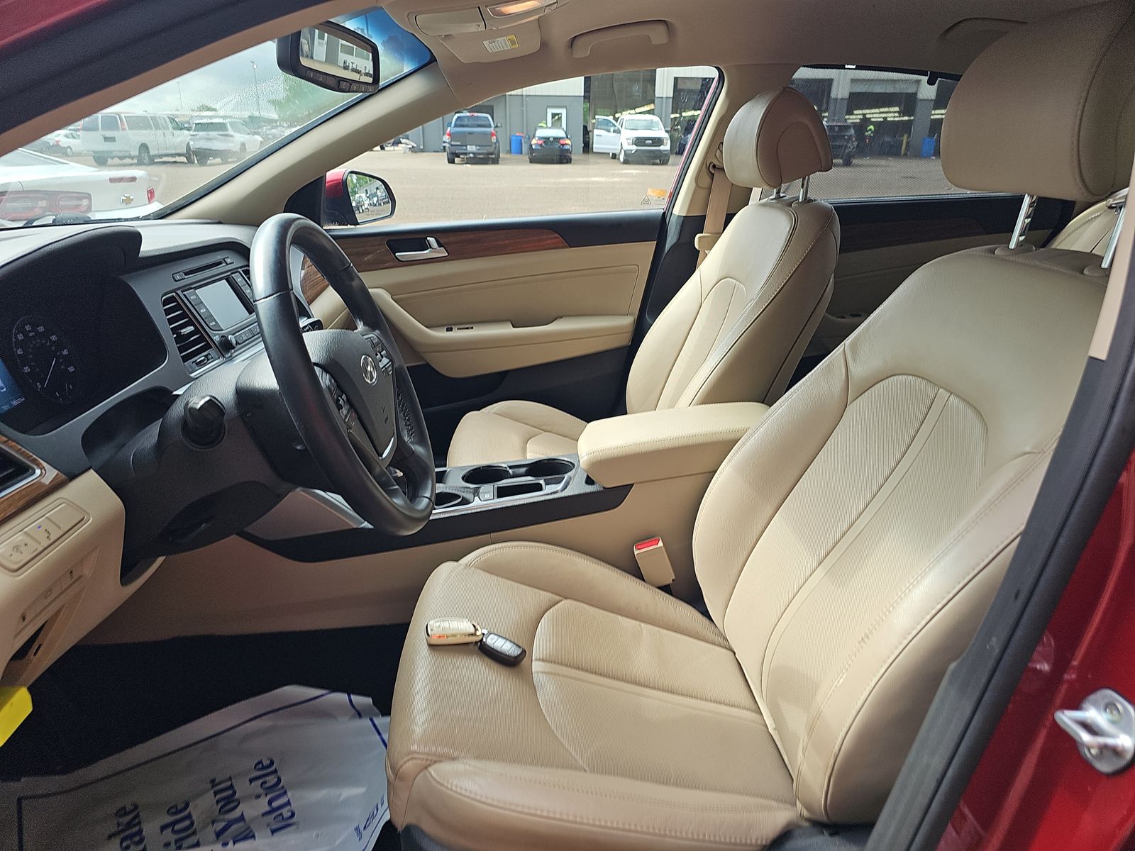 HYUNDAI 2.4L LTD - 8