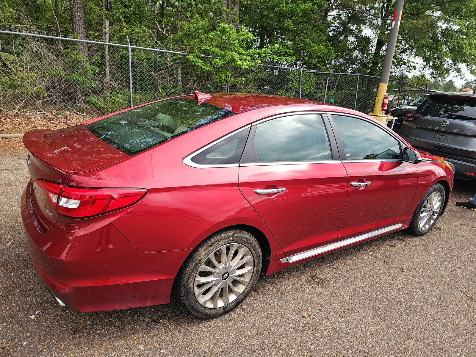 HYUNDAI 2.4L LTD - 5