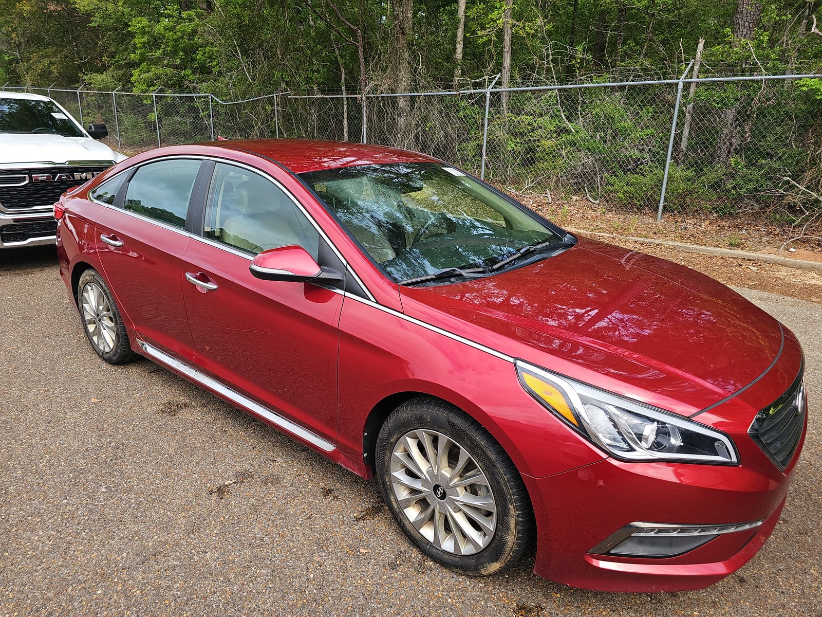 HYUNDAI 2.4L LTD - 4