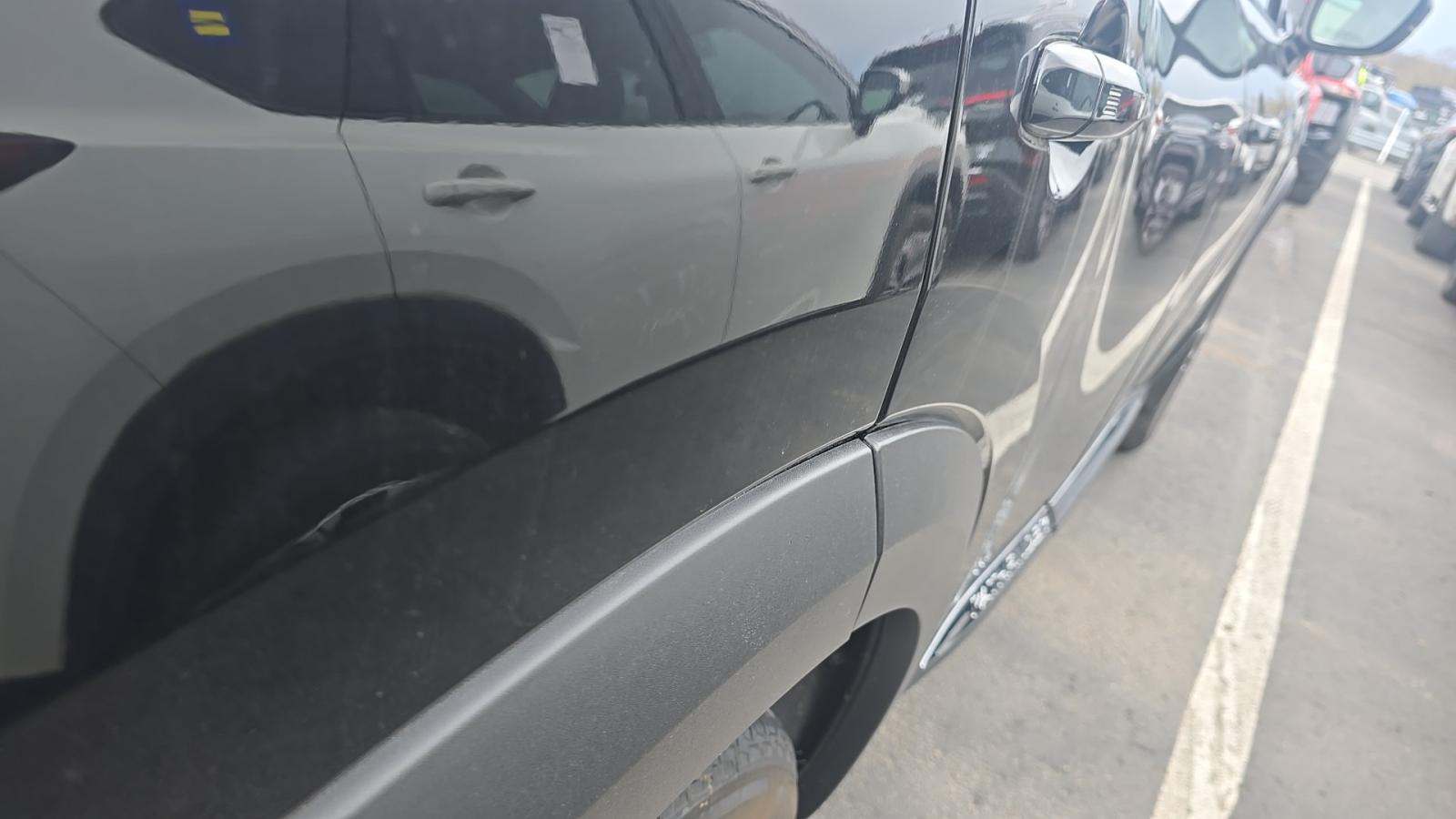 2024 Nissan Pathfinder Platinum FWD