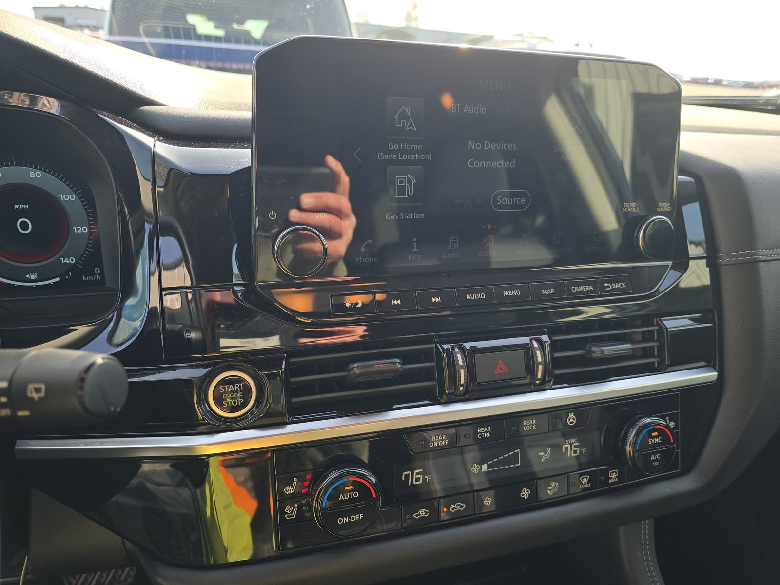 2024 Nissan Pathfinder Platinum FWD