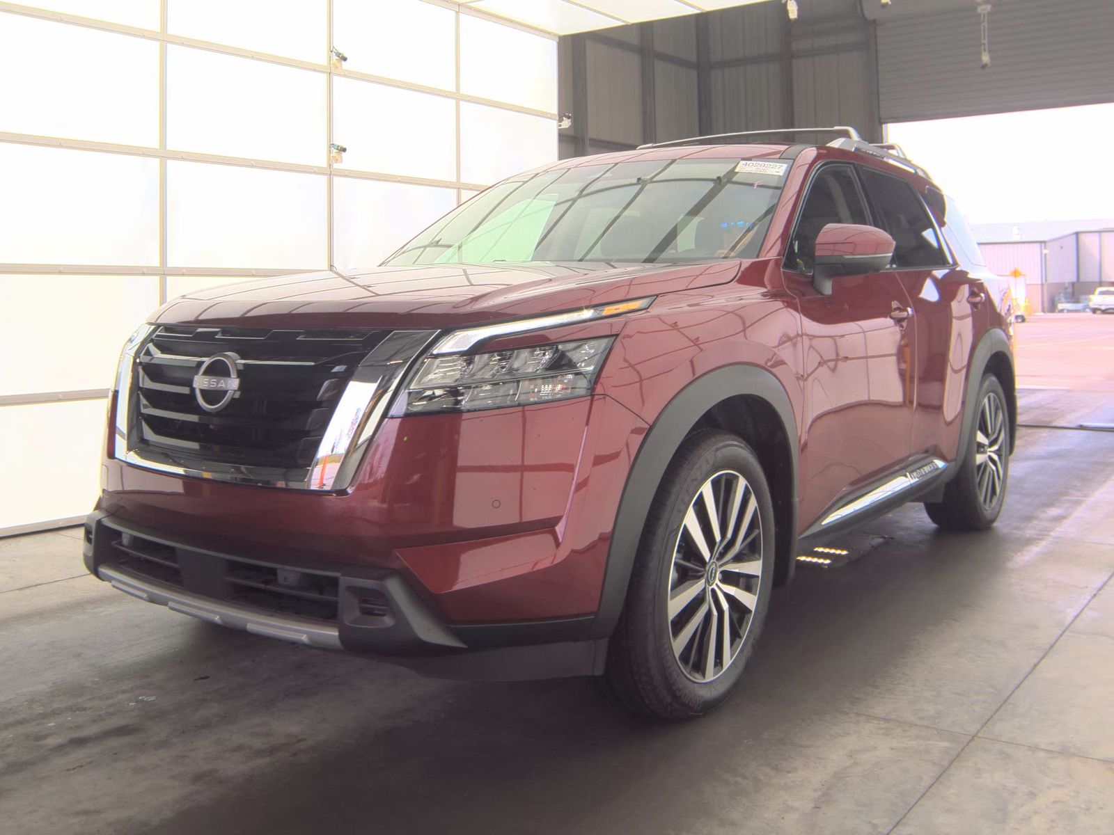 2024 Nissan Pathfinder Platinum FWD