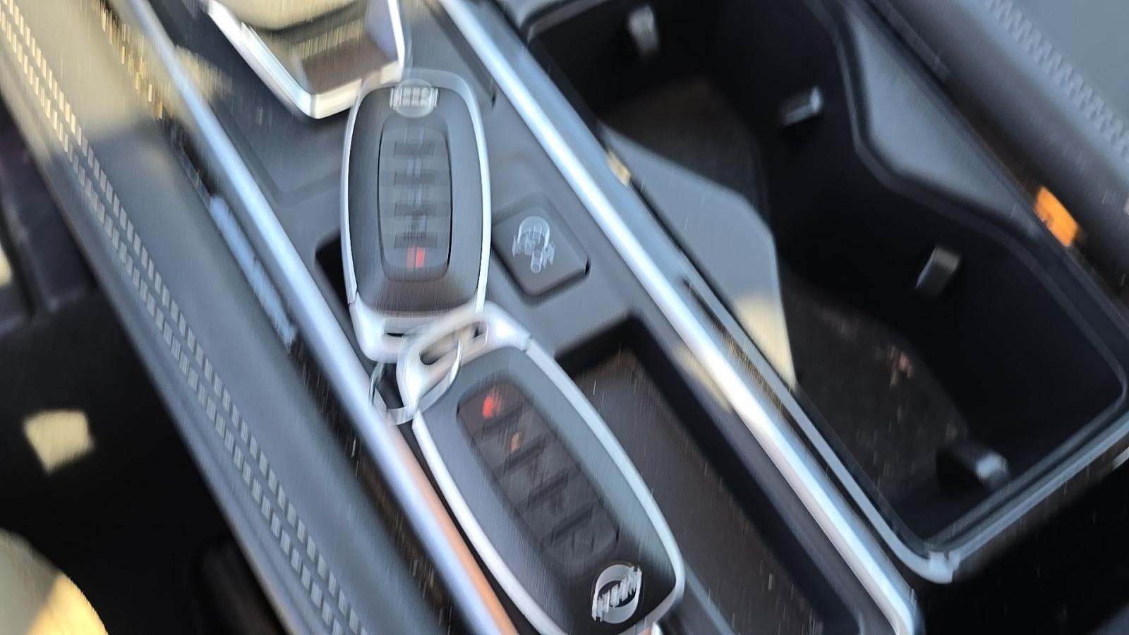 2024 Nissan Pathfinder Platinum FWD