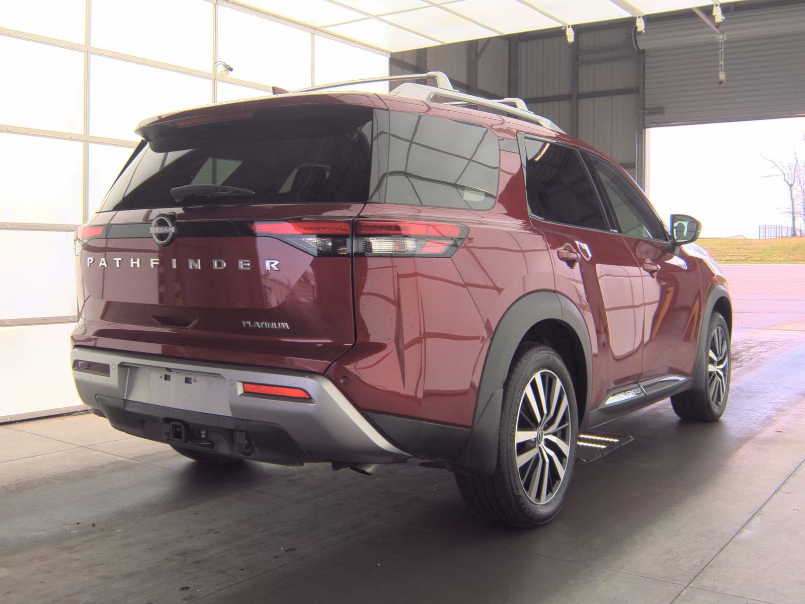2024 Nissan Pathfinder Platinum FWD