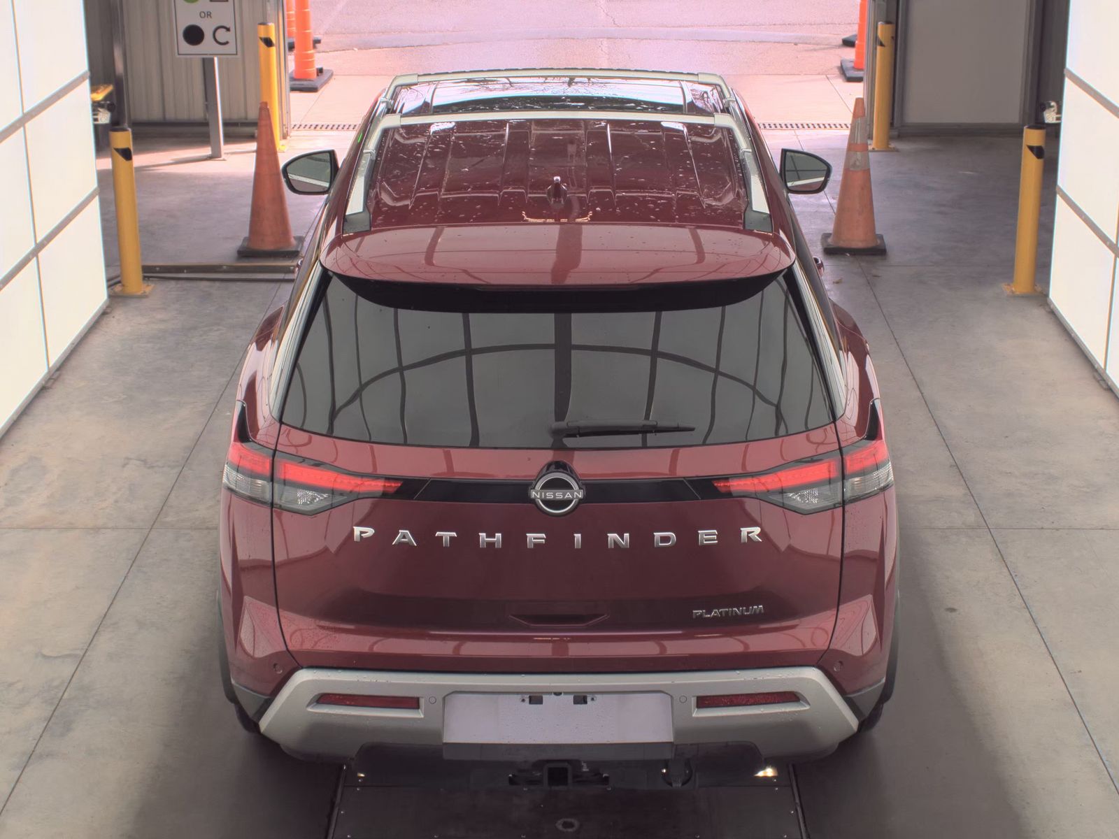 2024 Nissan Pathfinder Platinum FWD