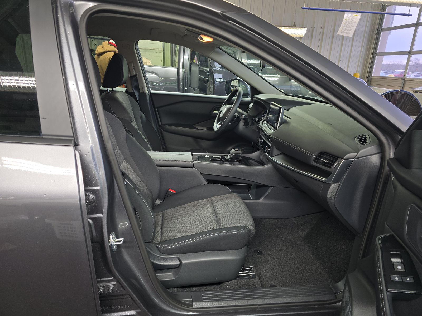 2024 Nissan Rogue SV FWD