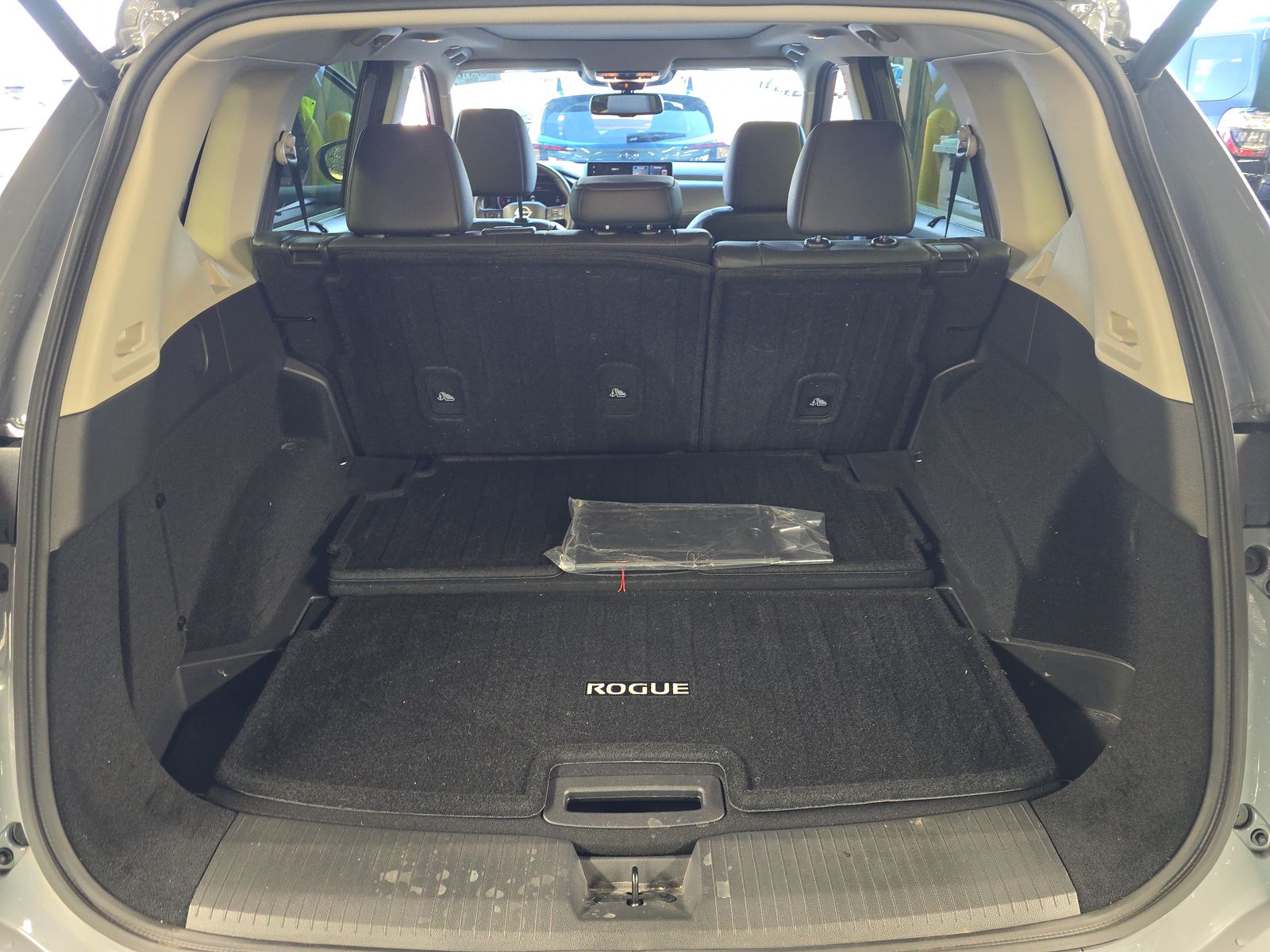 2025 Nissan Rogue SL FWD