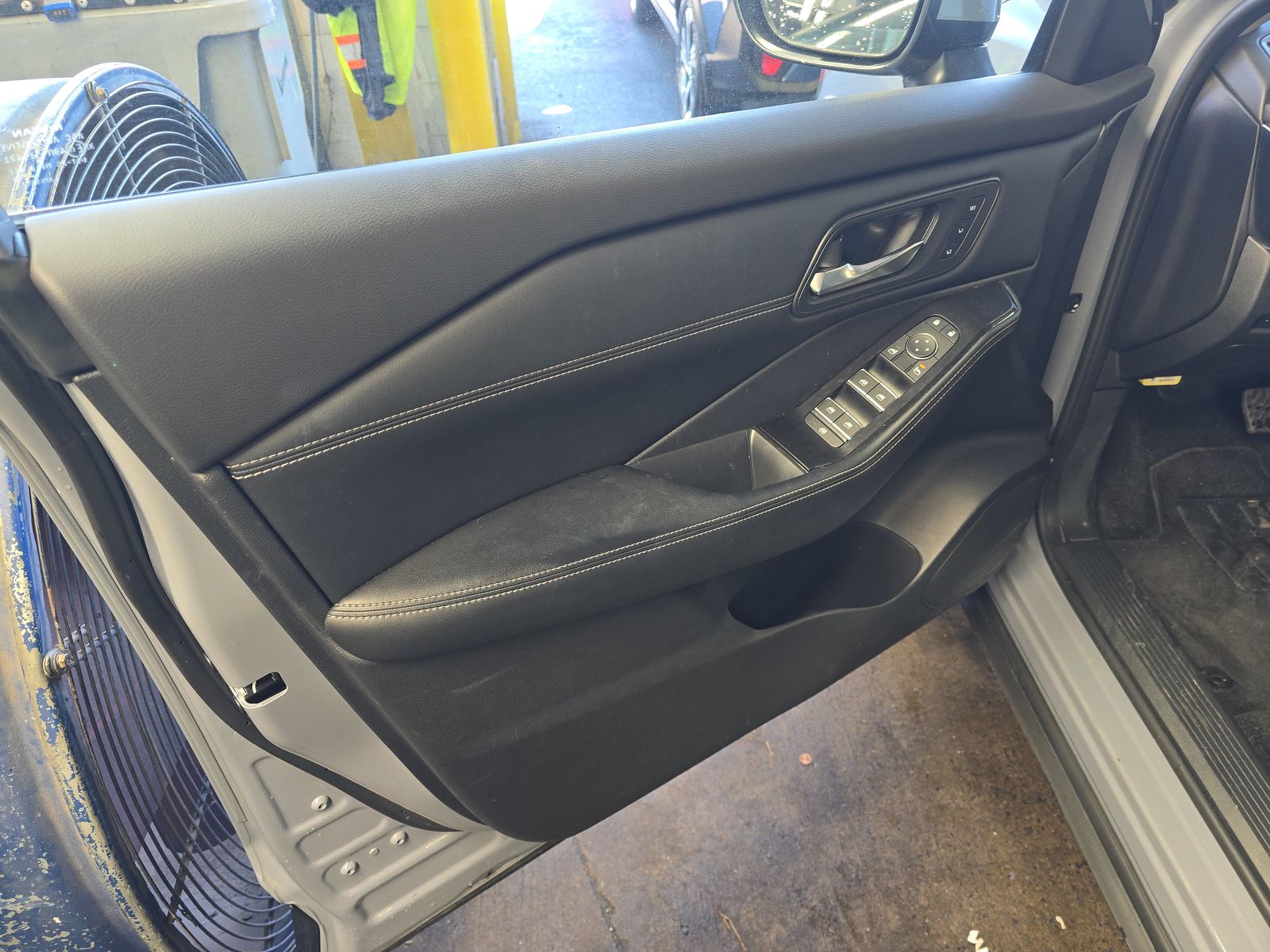 2025 Nissan Rogue SL FWD