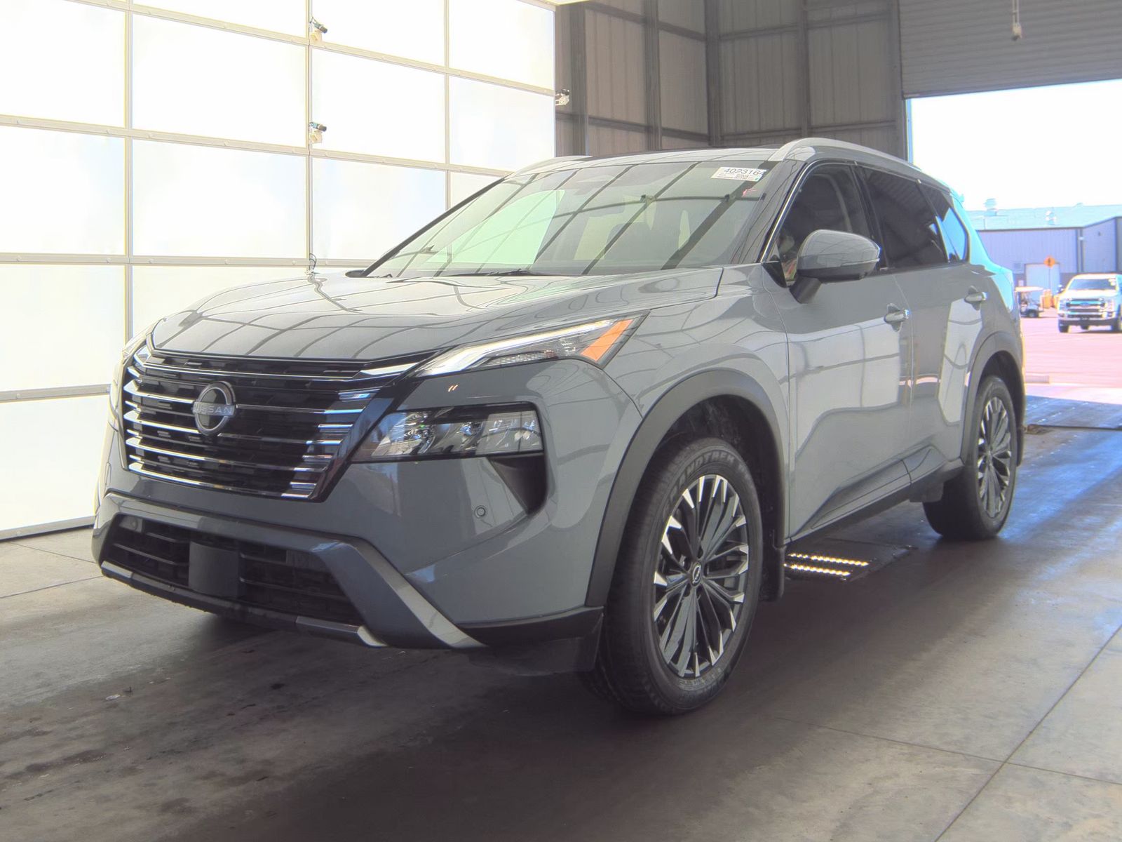 2025 Nissan Rogue SL FWD