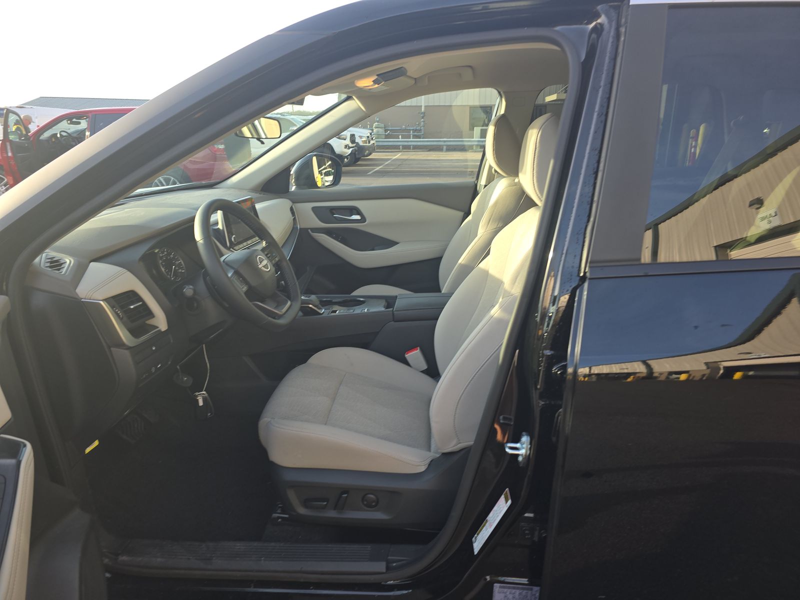 2025 Nissan Rogue SV FWD