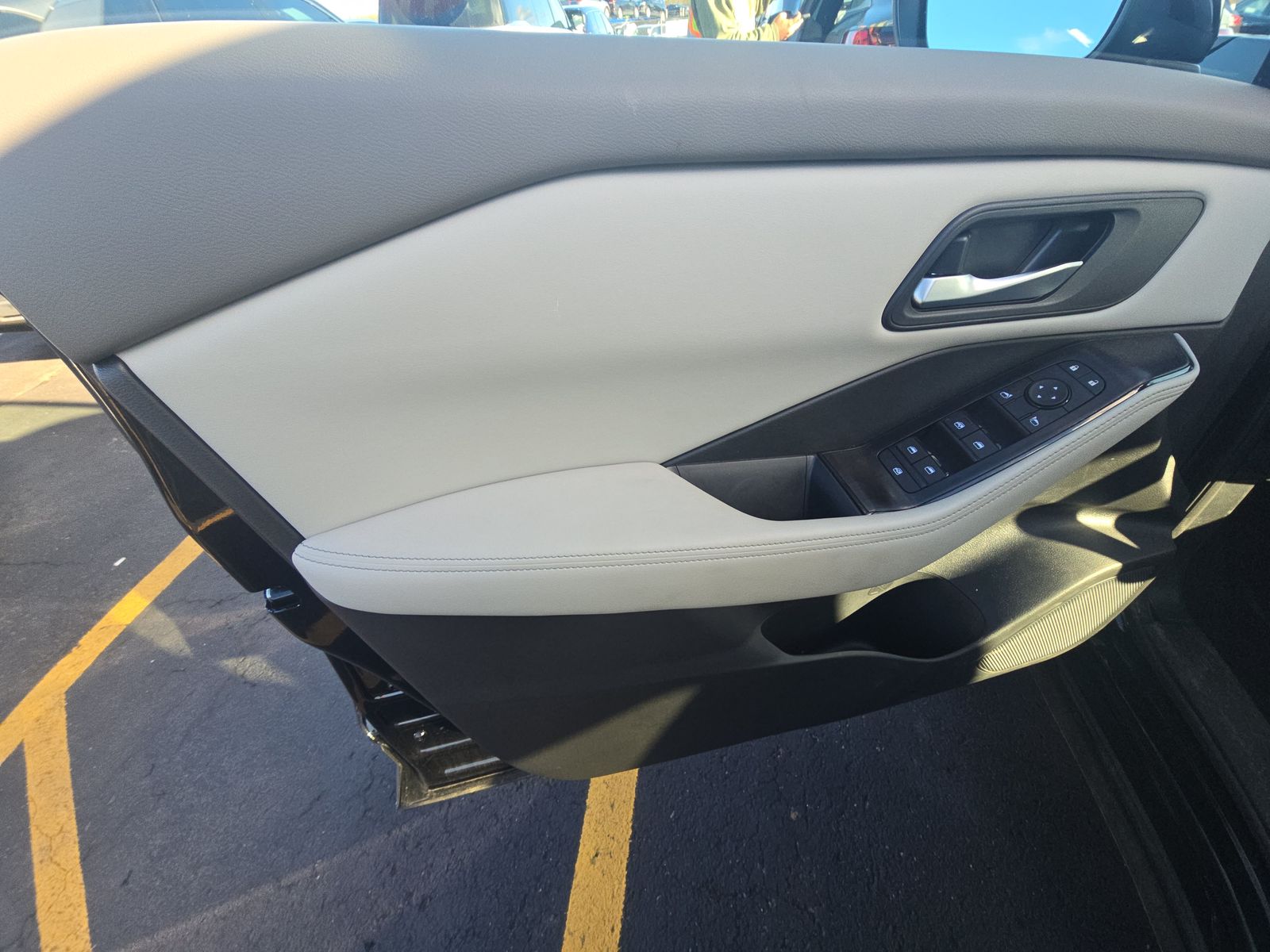 2025 Nissan Rogue SV FWD