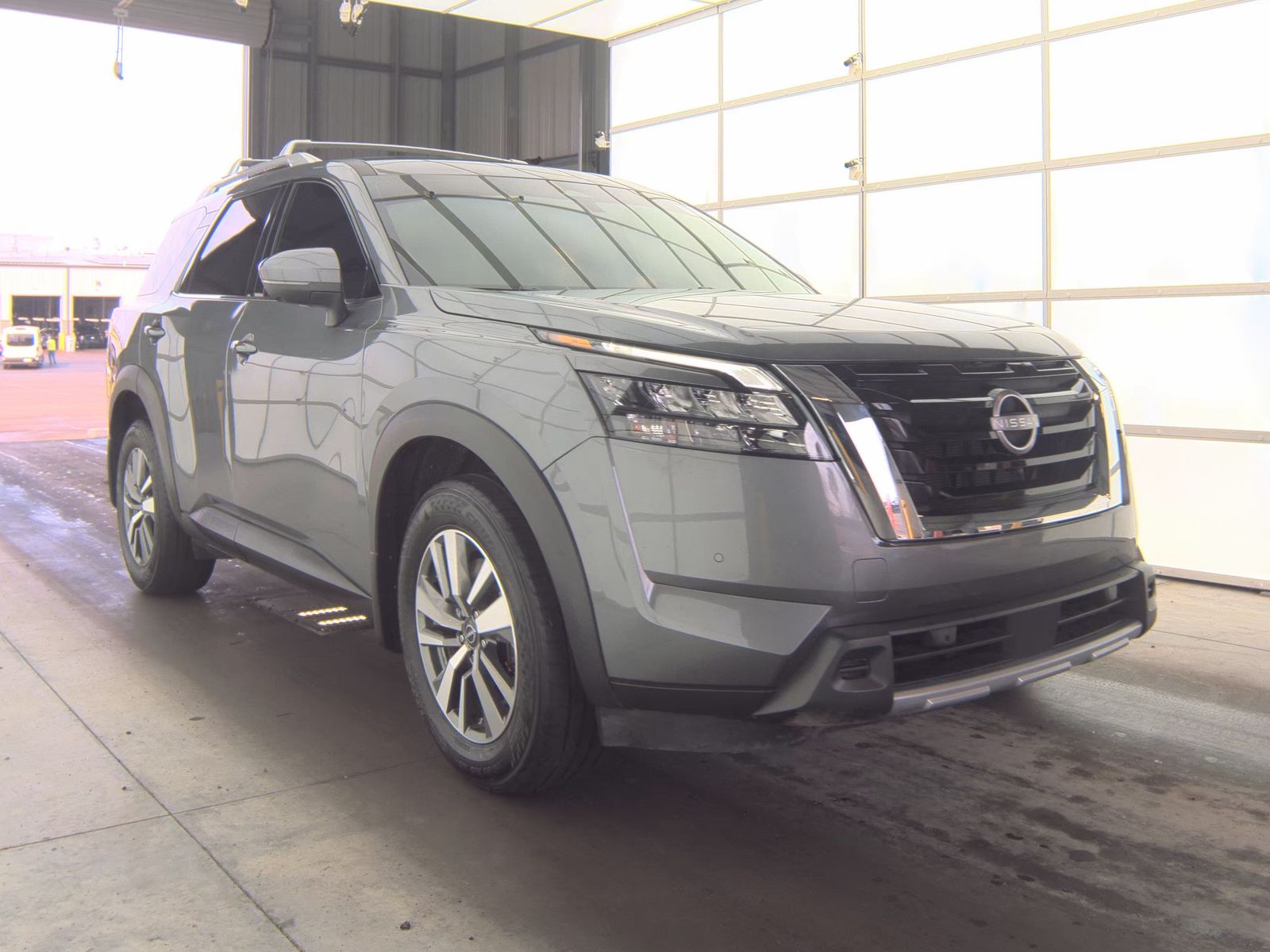 2025 Nissan Pathfinder SL AWD
