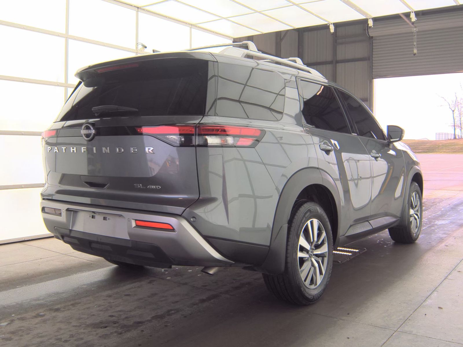 2025 Nissan Pathfinder SL AWD