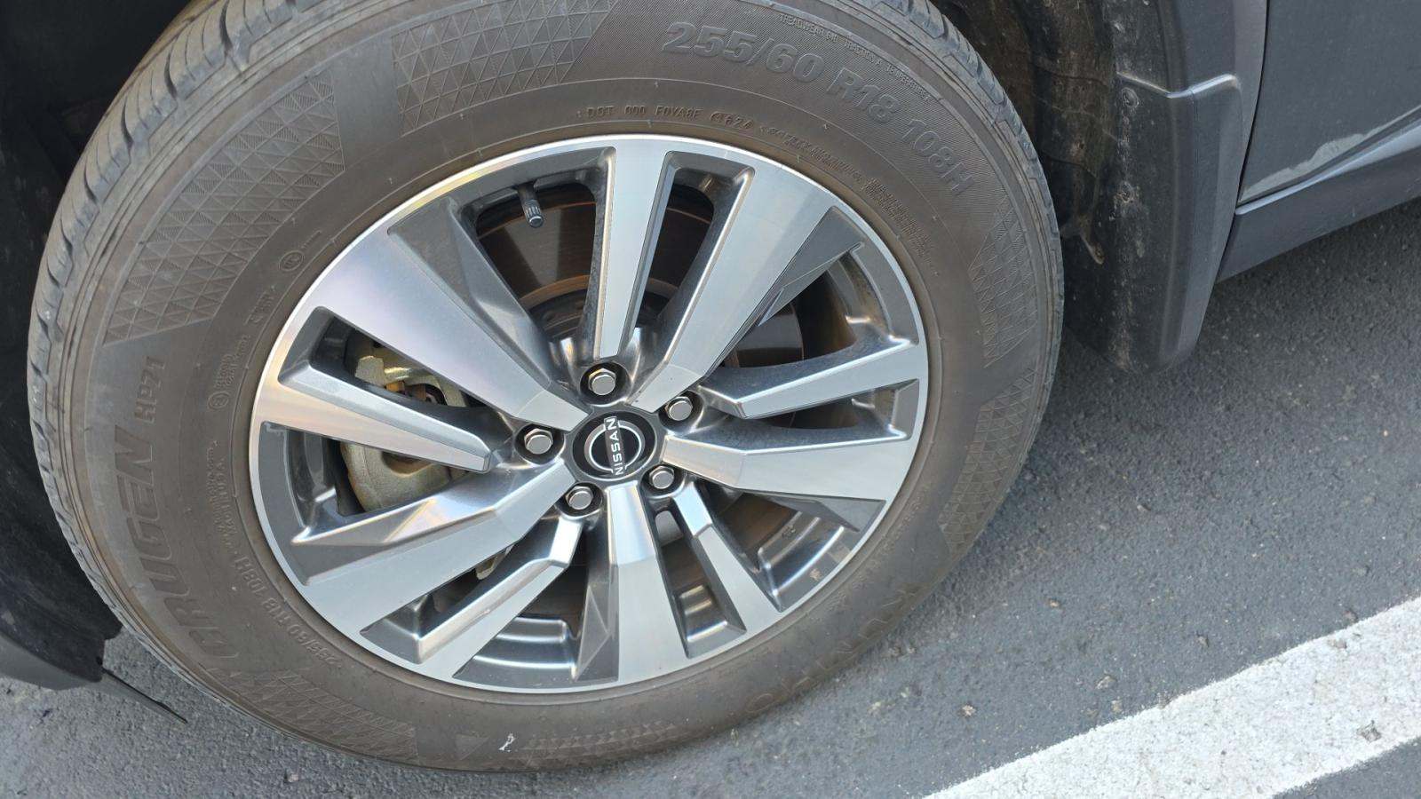 2025 Nissan Pathfinder SL AWD