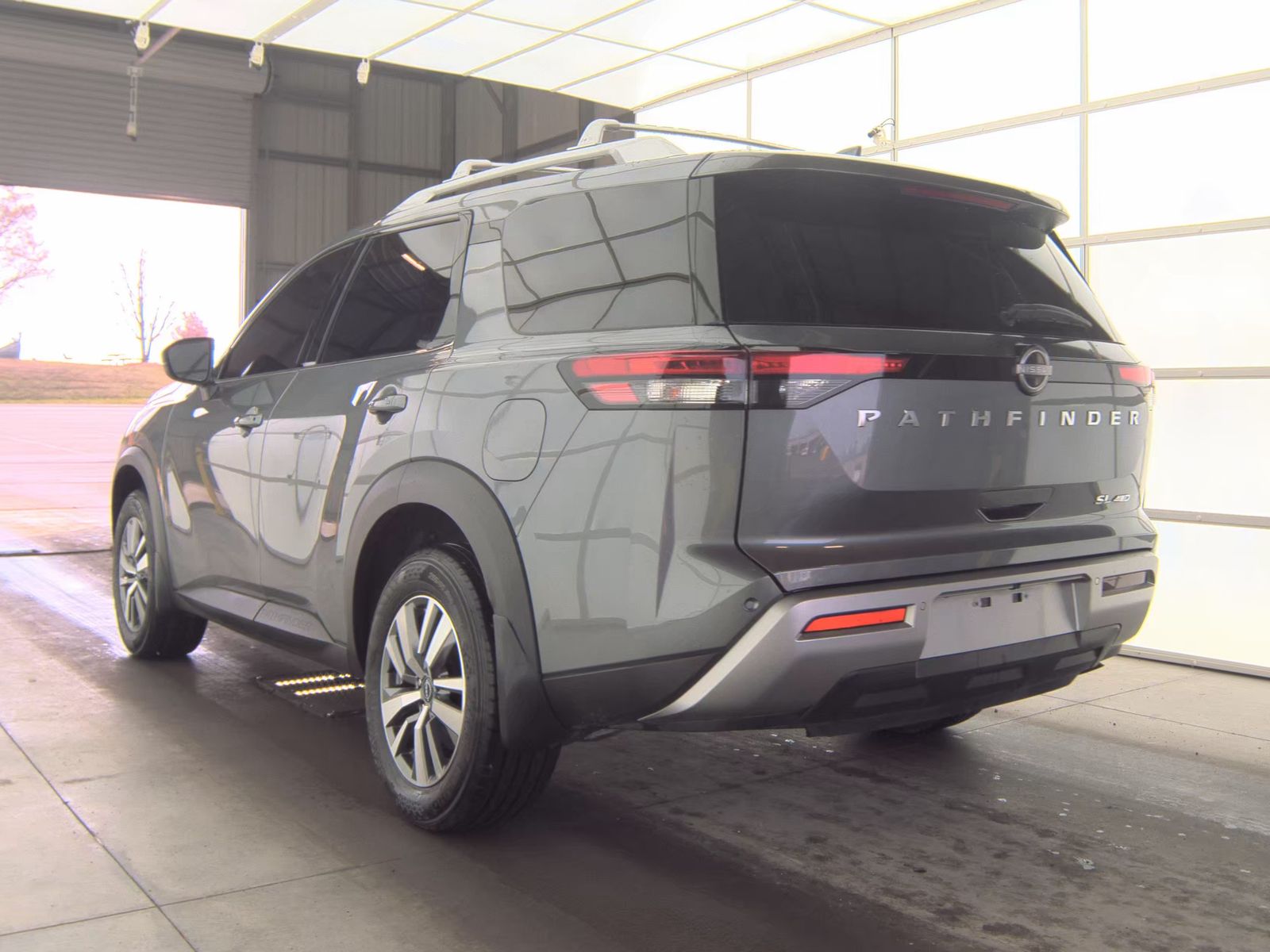 2025 Nissan Pathfinder SL AWD