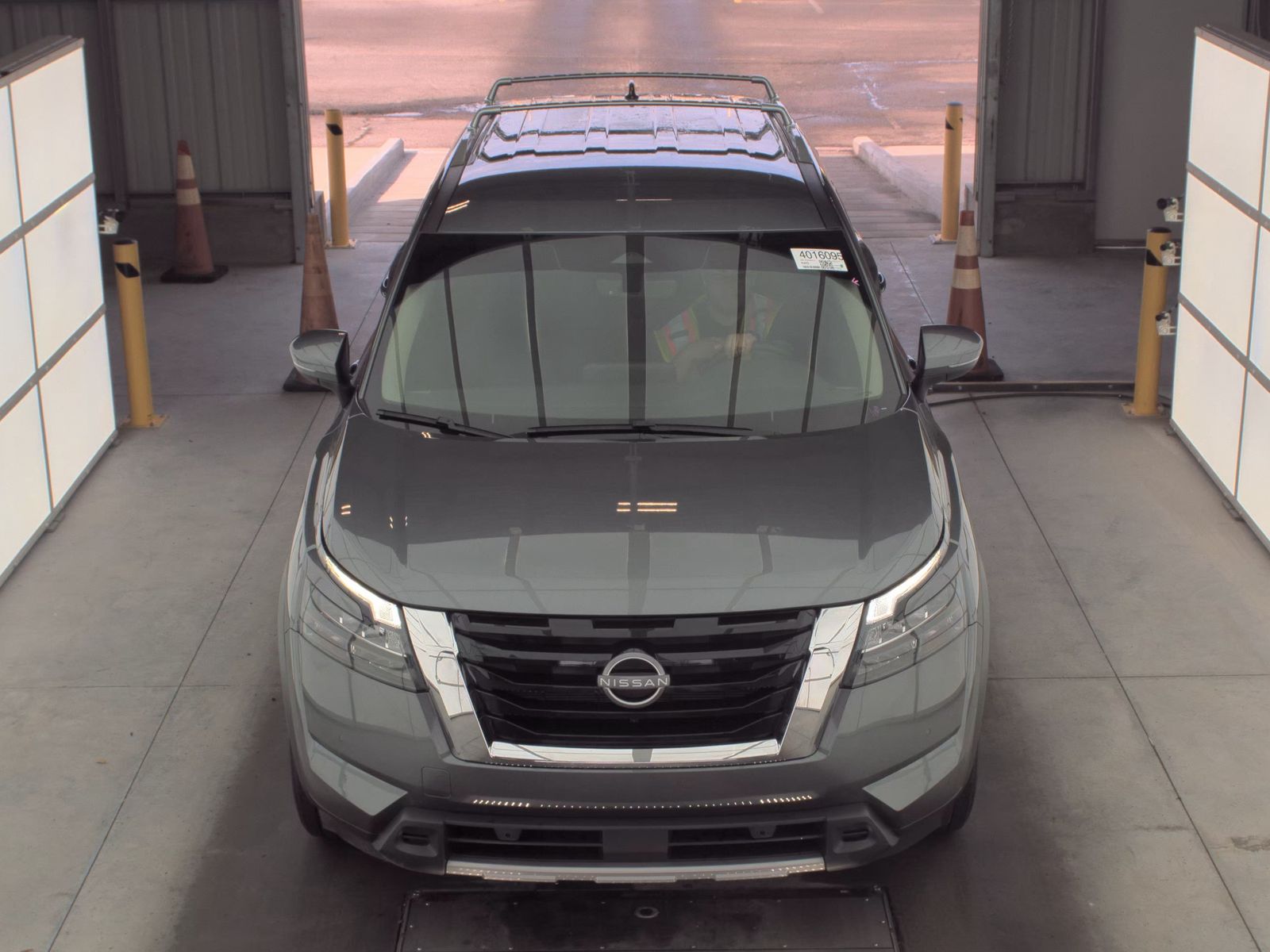 2025 Nissan Pathfinder SL AWD