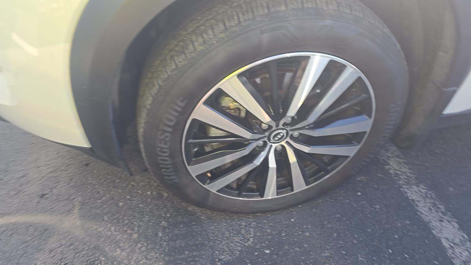 2024 Nissan Pathfinder Platinum FWD