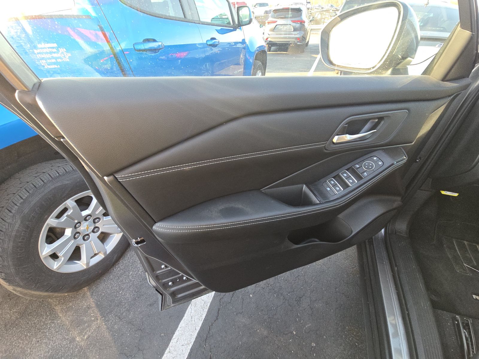 2025 Nissan Rogue SL AWD